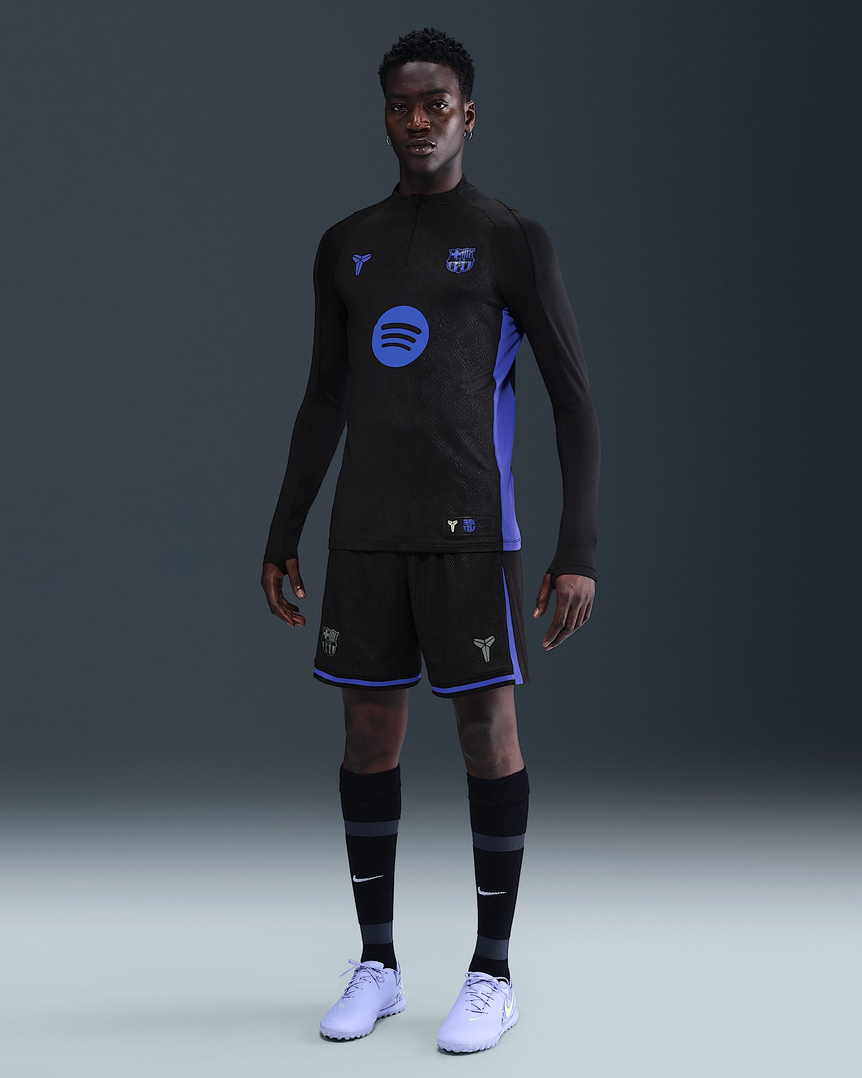 2025/26 赛季巴萨客场球员版 Kobe Dri-FIT ADV 科比男子速干足球短裤 - 黑/波斯紫/铁灰