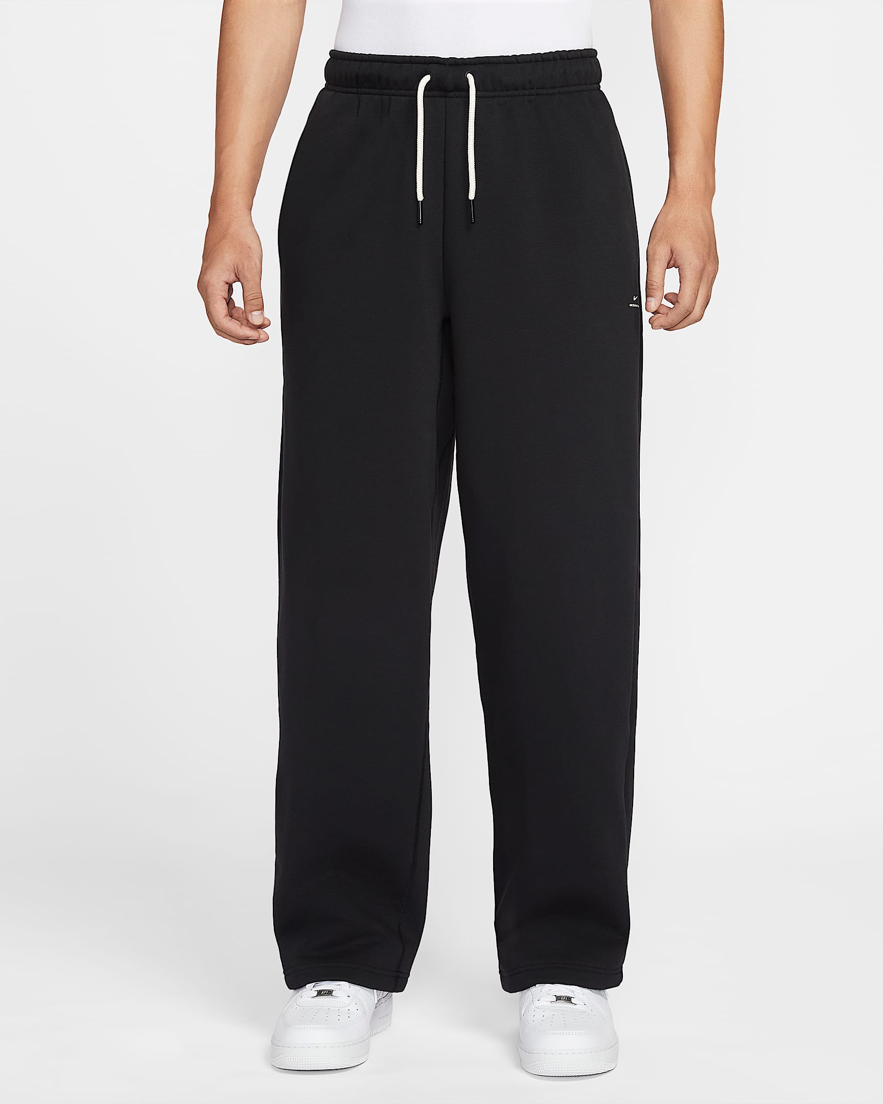 Nike Standard Issue Therma-FIT 男子加绒直筒篮球长裤 - 黑/淡象牙白