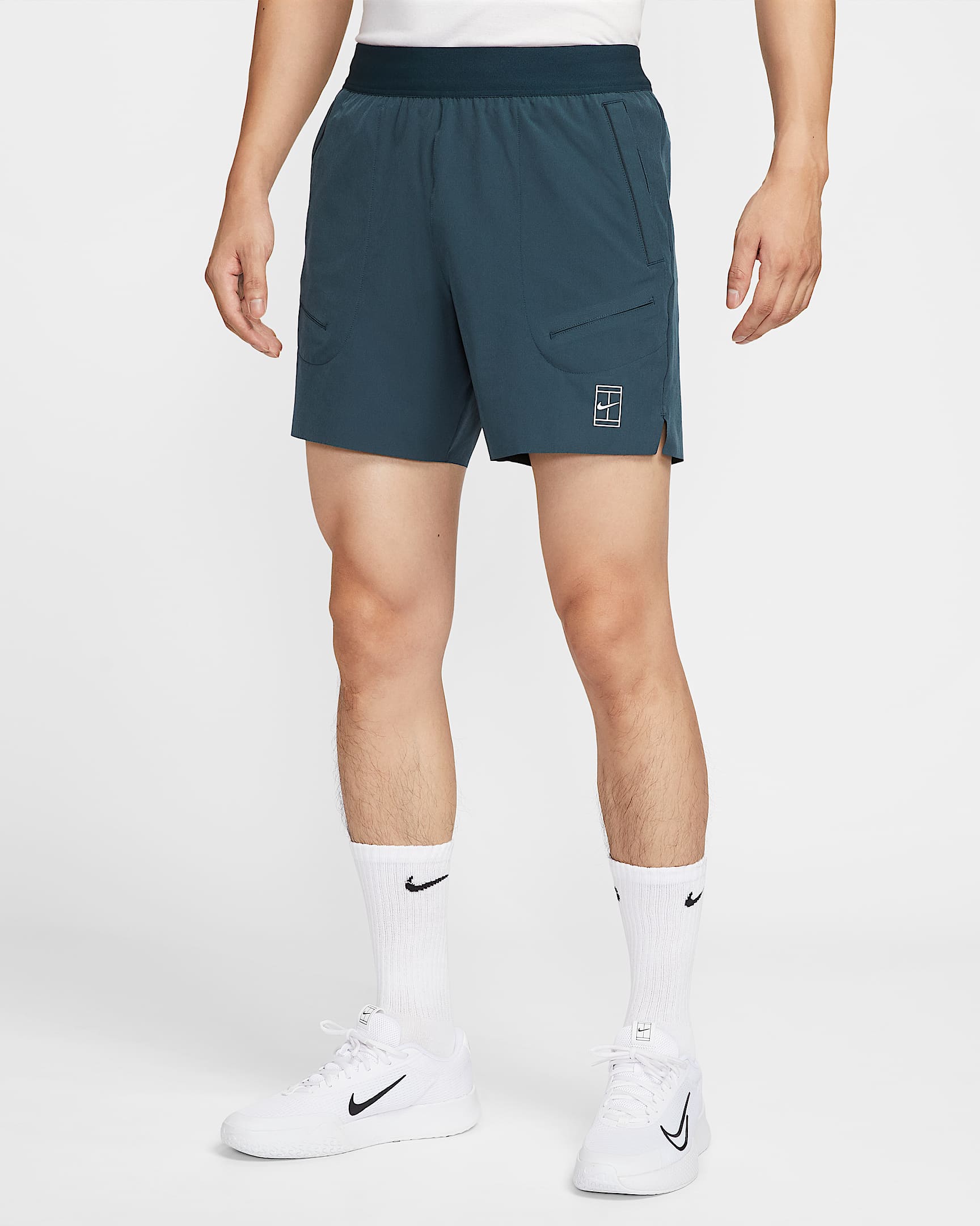 NikeCourt Advantage Dri-FIT 男子速干网球短裤 - 军械深海蓝/白色