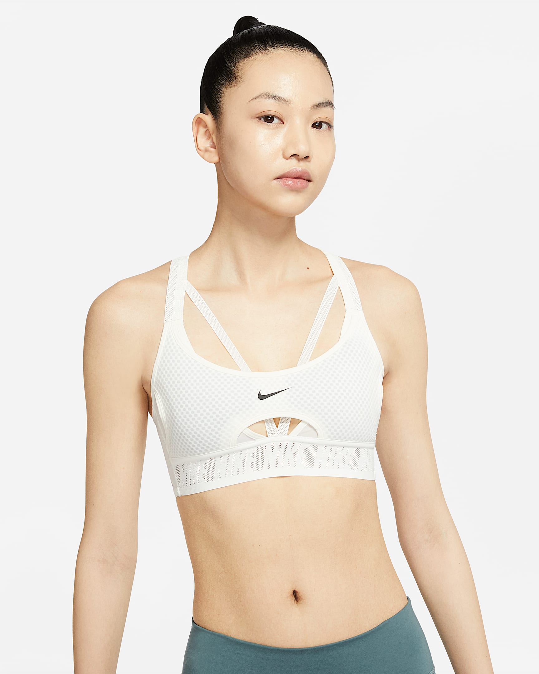 Nike Indy UltraBreathe 女子低强度支撑衬垫运动内衣 - 帆白/帆白/帆白/黑
