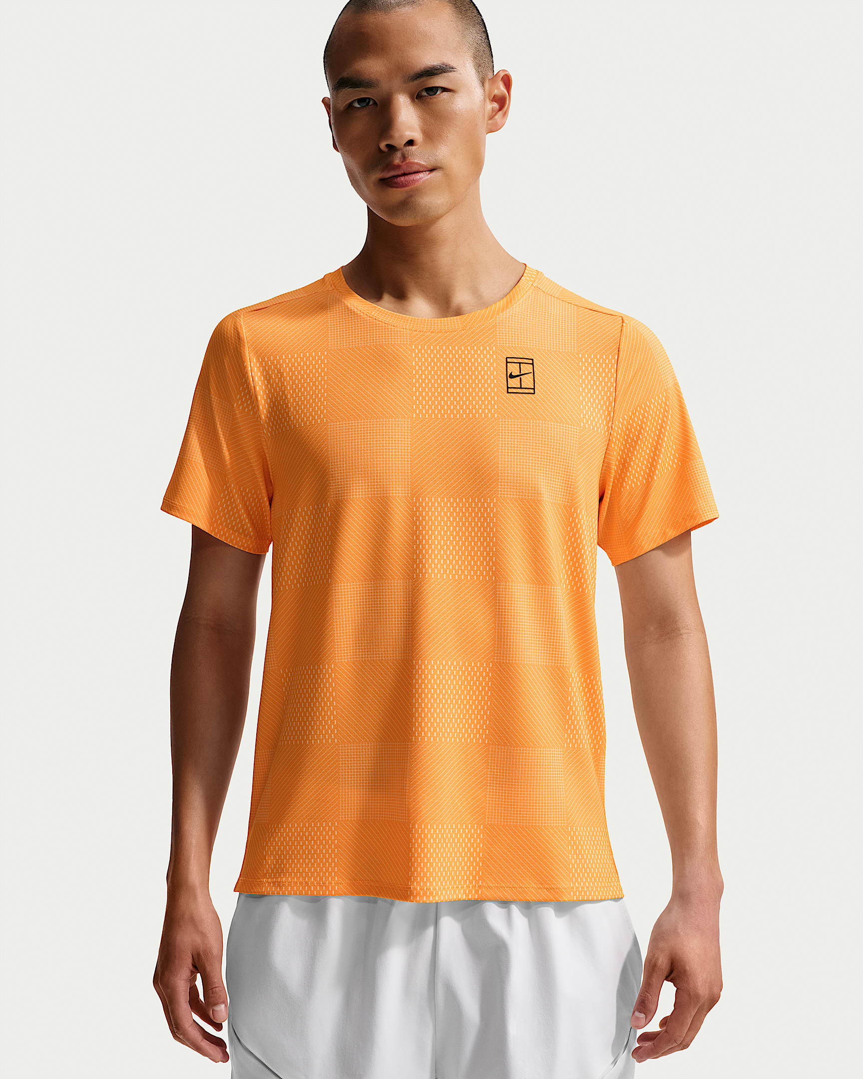 NikeCourt Advantage Dri-FIT 男子速干短袖上衣 - 激光橙/黑