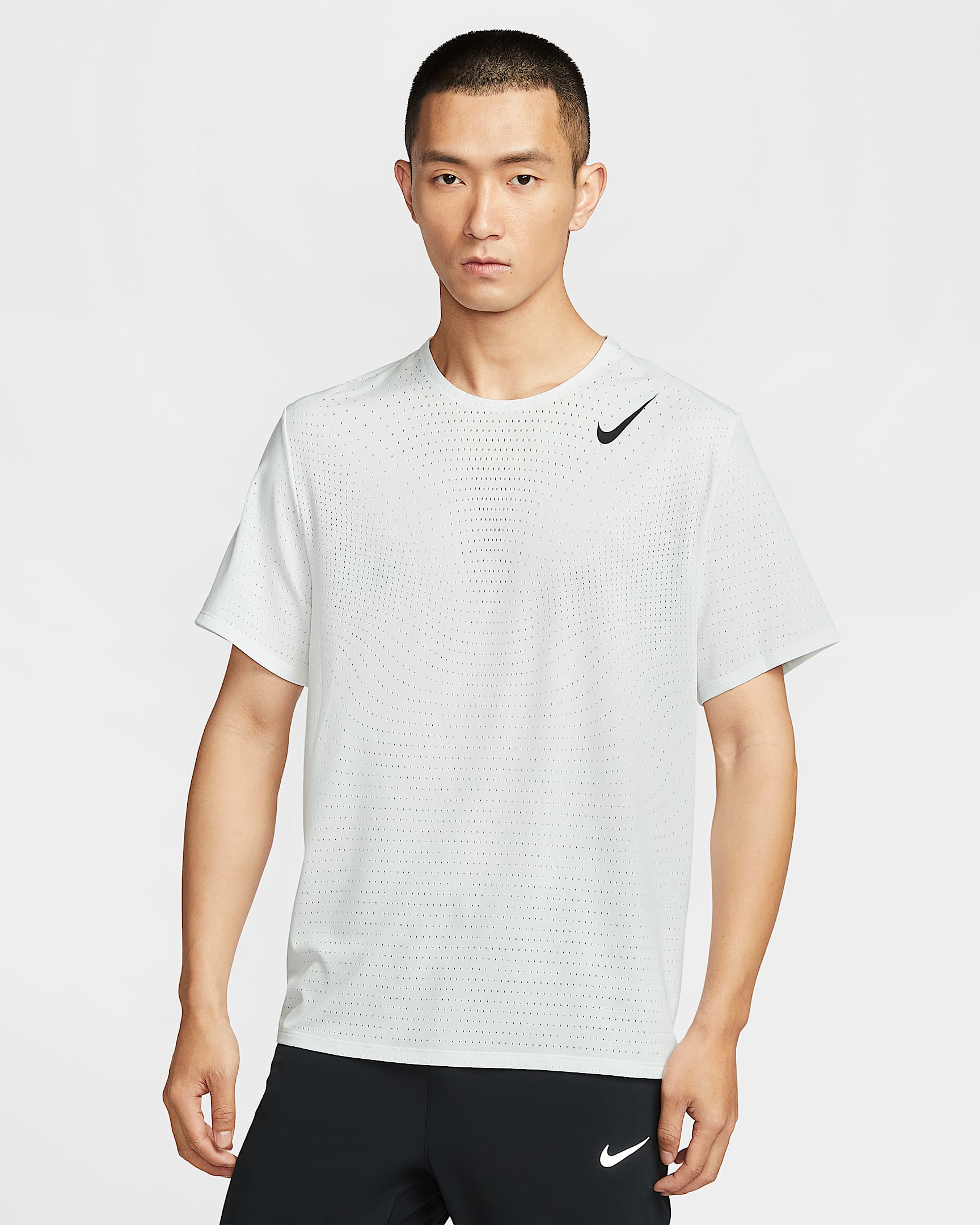 Nike AeroSwift Dri-FIT ADV 男子速干短袖跑步上衣 - 山峰白/黑