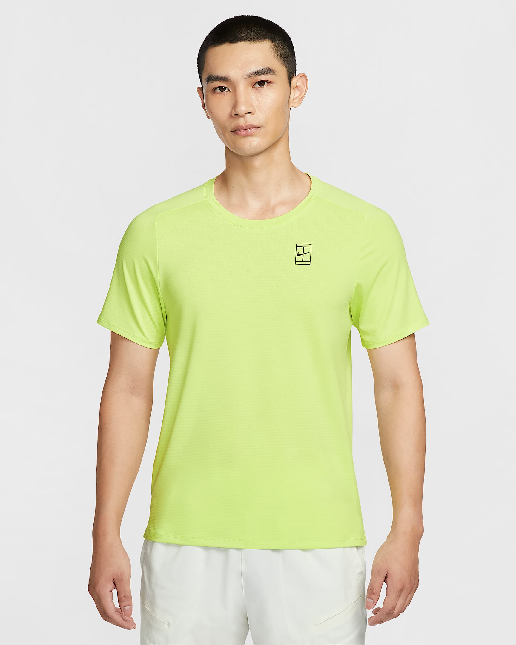 NikeCourt Advantage Dri-FIT 男子速干短袖网球上衣 - 浅柠檬黄