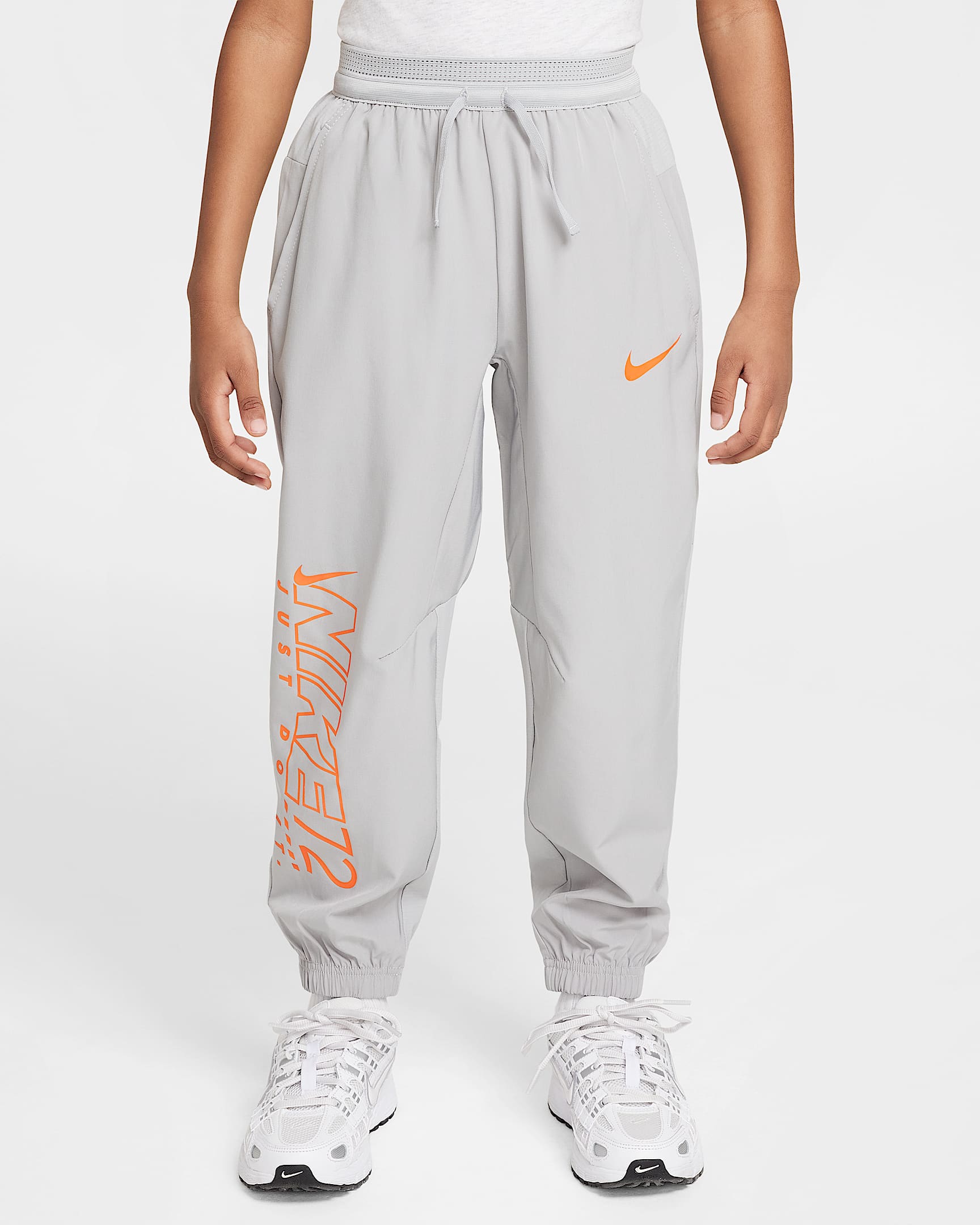 Nike Rhythm Dri-FIT 幼童速干梭织长裤 - 浅烟灰