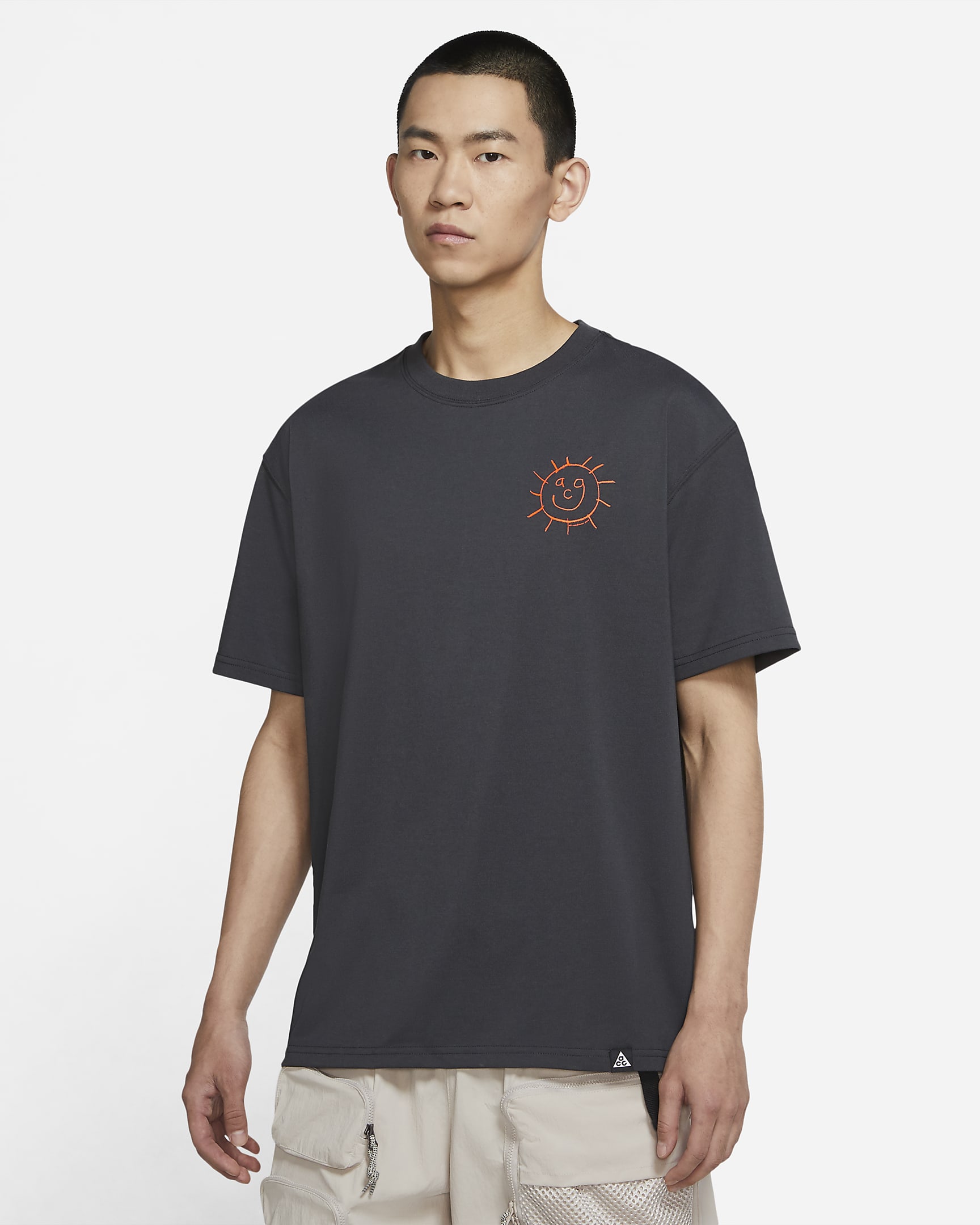 Nike ACG "Sunshine" 男子短袖T恤 - 暗烟灰