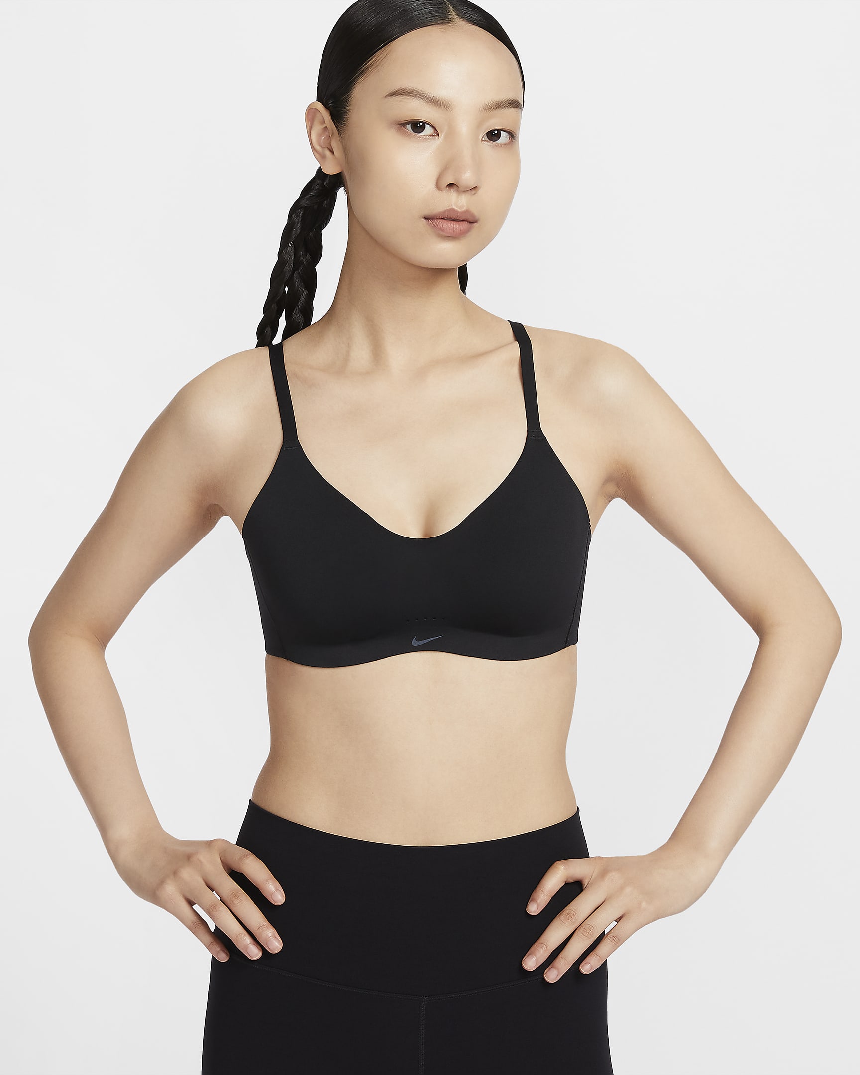 Nike Alate Minimalist 女子低强度支撑衬垫可调节速干运动内衣 - 黑/冷灰