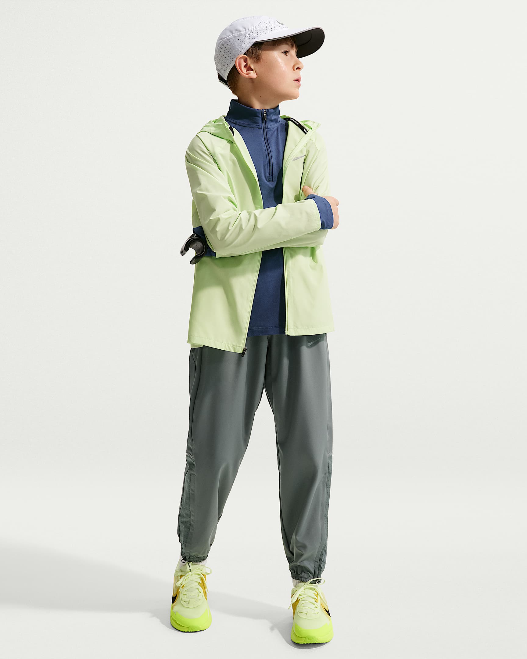 Nike Miler Dri-FIT 大童速干梭织长裤 - 烟灰