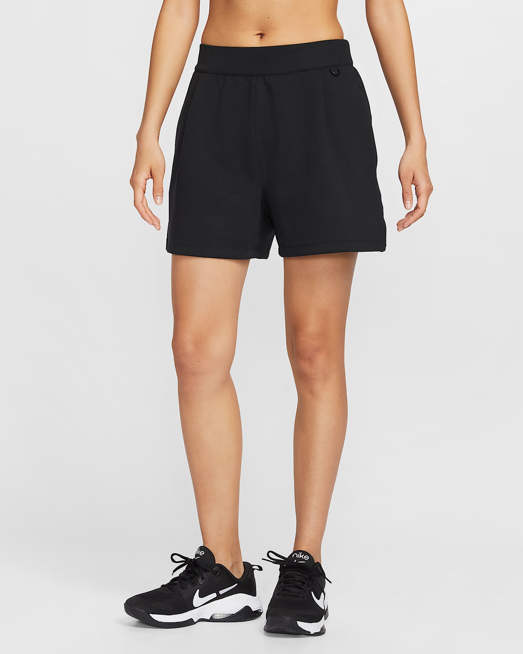 Nike 24.7 ImpossiblySoft Dri-FIT 女子速干中腰短裤 - 黑/黑/暗烟灰