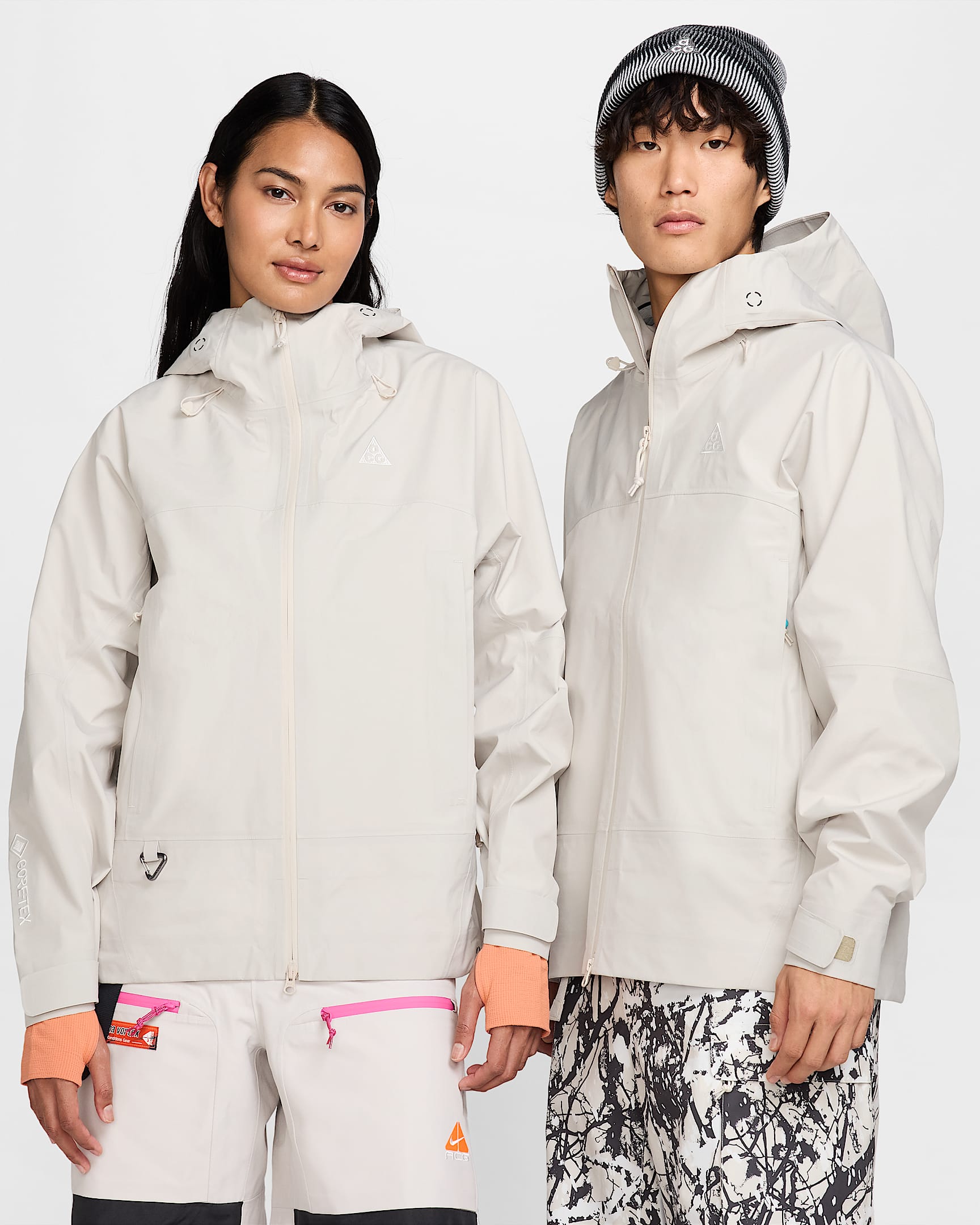 Nike ACG "Misery Ridge" Storm-FIT ADV GORE-TEX 3L 男/女防风防水户外夹克硬壳冲锋衣 - 浅土褐/山峰白