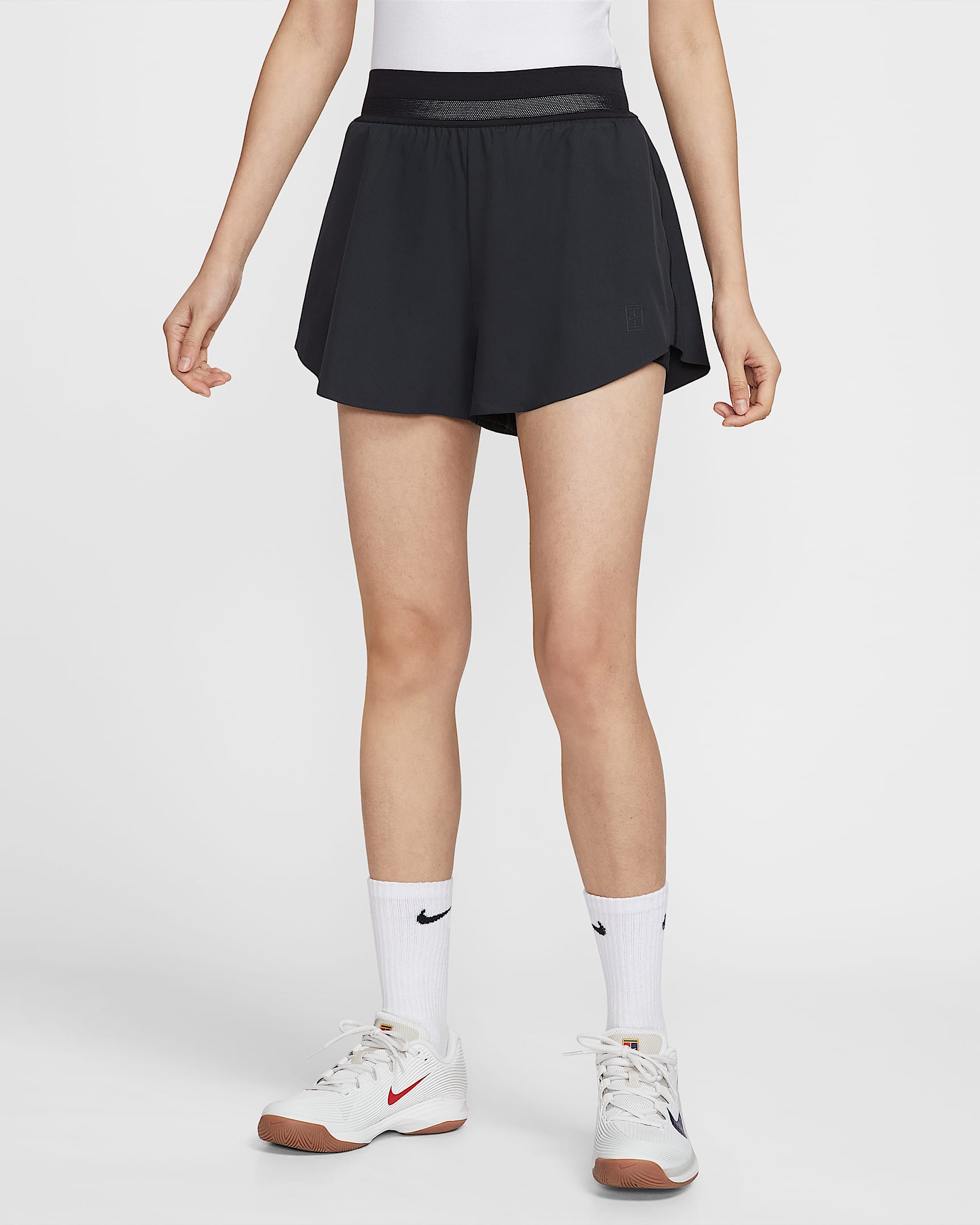 NikeCourt Ace Advantage Dri-FIT 女子速干网球短裤 - 黑/黑