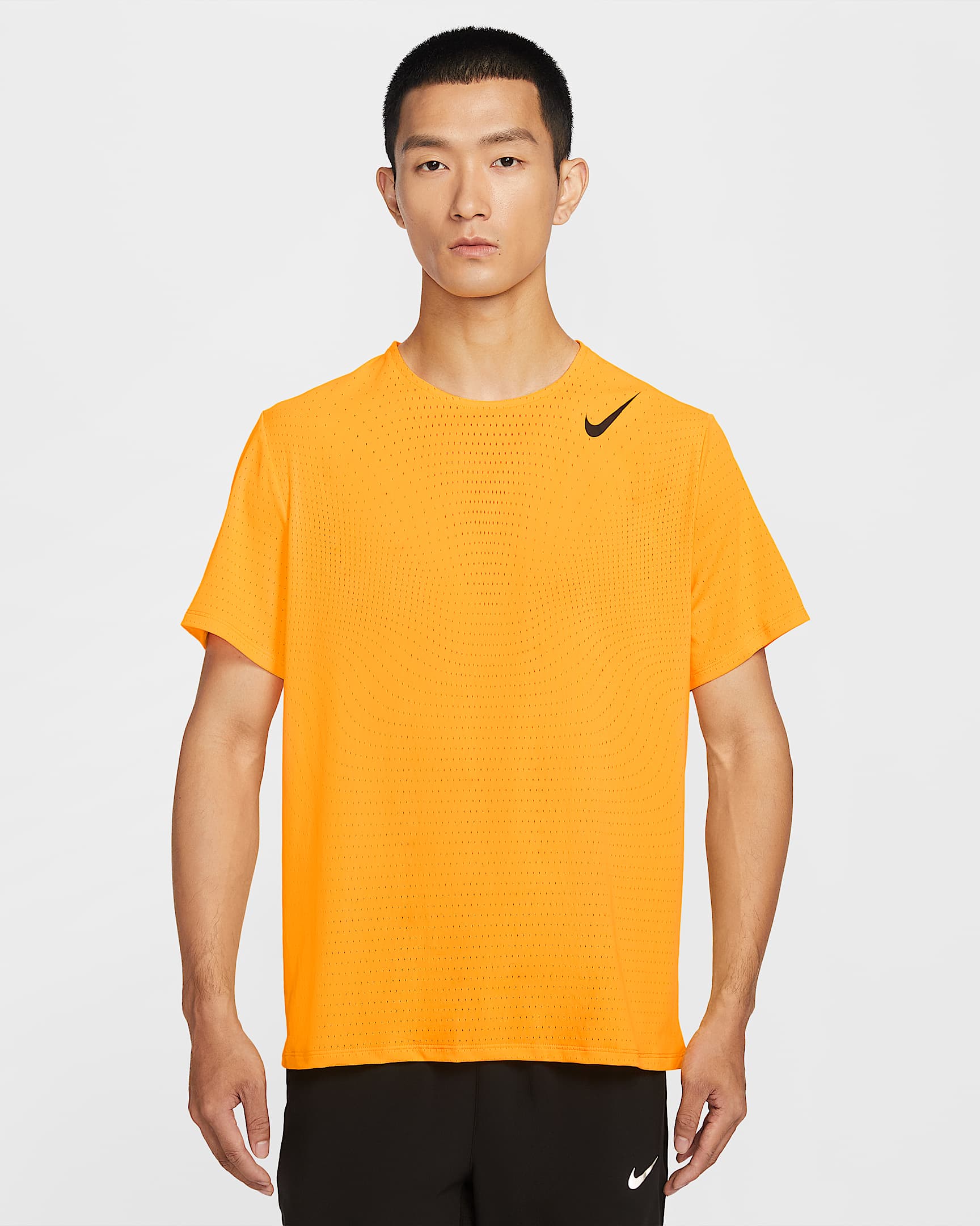 Nike AeroSwift Dri-FIT ADV 男子速干短袖跑步上衣 - 激光橙/黑