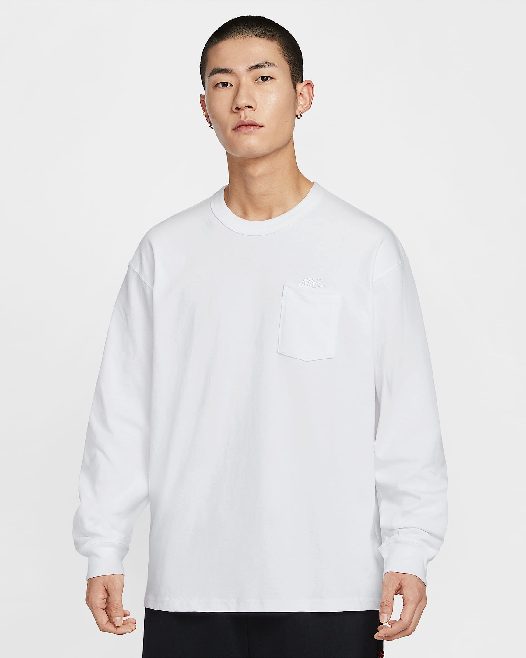 Nike Sportswear Premium Essentials 男子长袖口袋T恤 - 白色