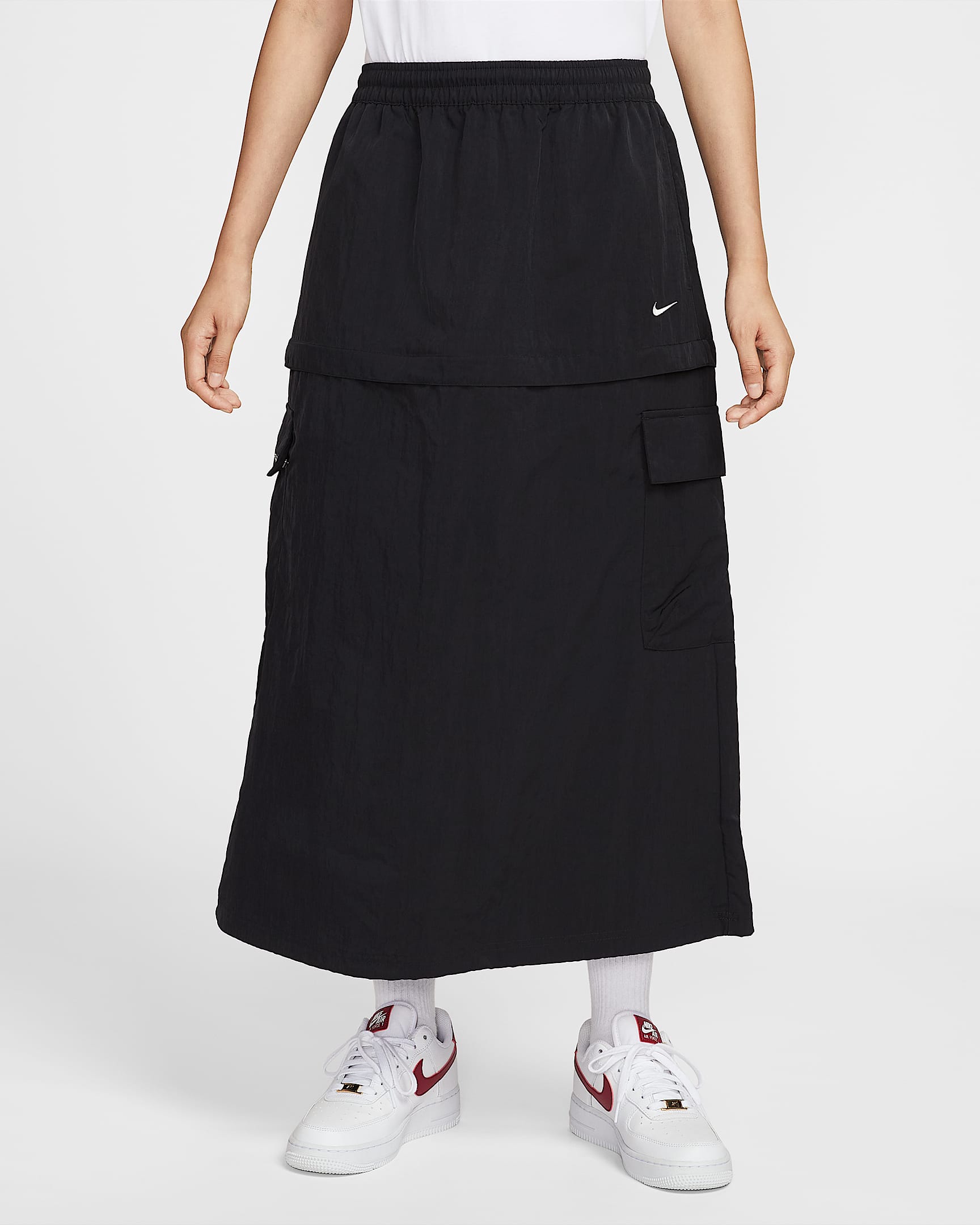 Nike Sportswear 女子拒水梭织工装中长半身裙 - 黑