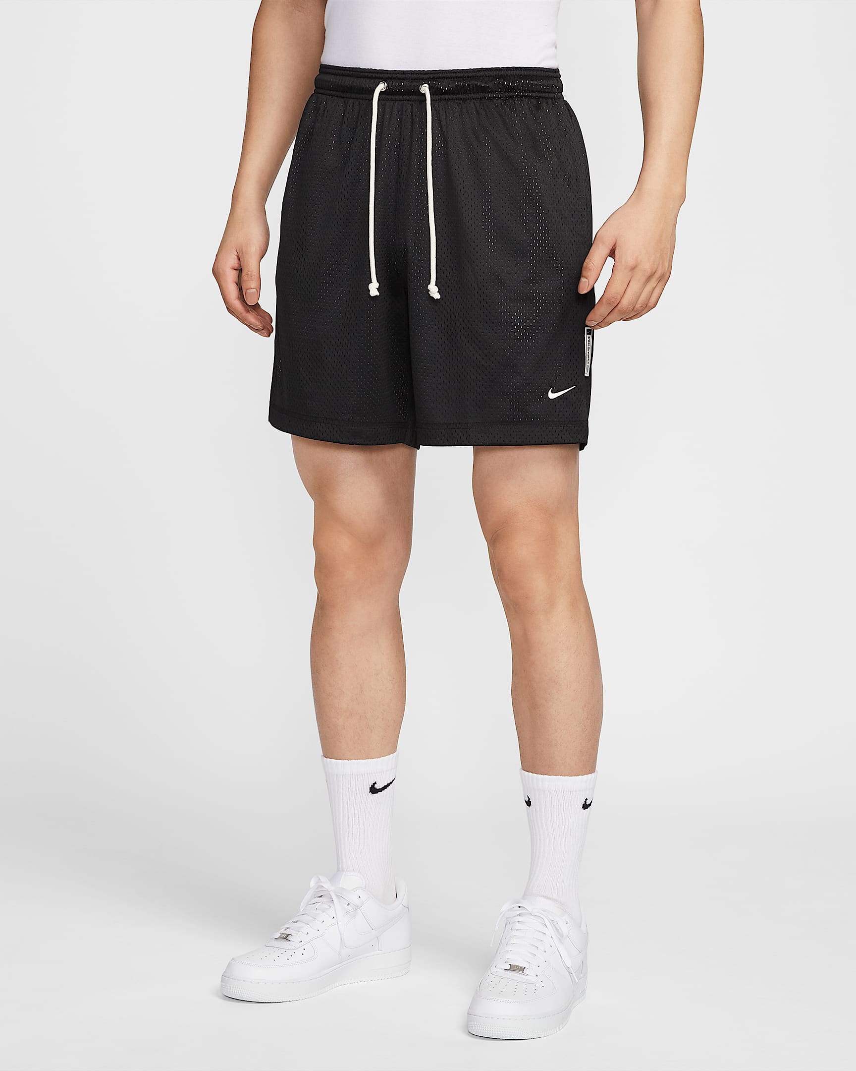 Nike Standard Issue Dri-FIT 男子速干双面穿篮球短裤 - 黑/暗灰/调色/淡象牙白