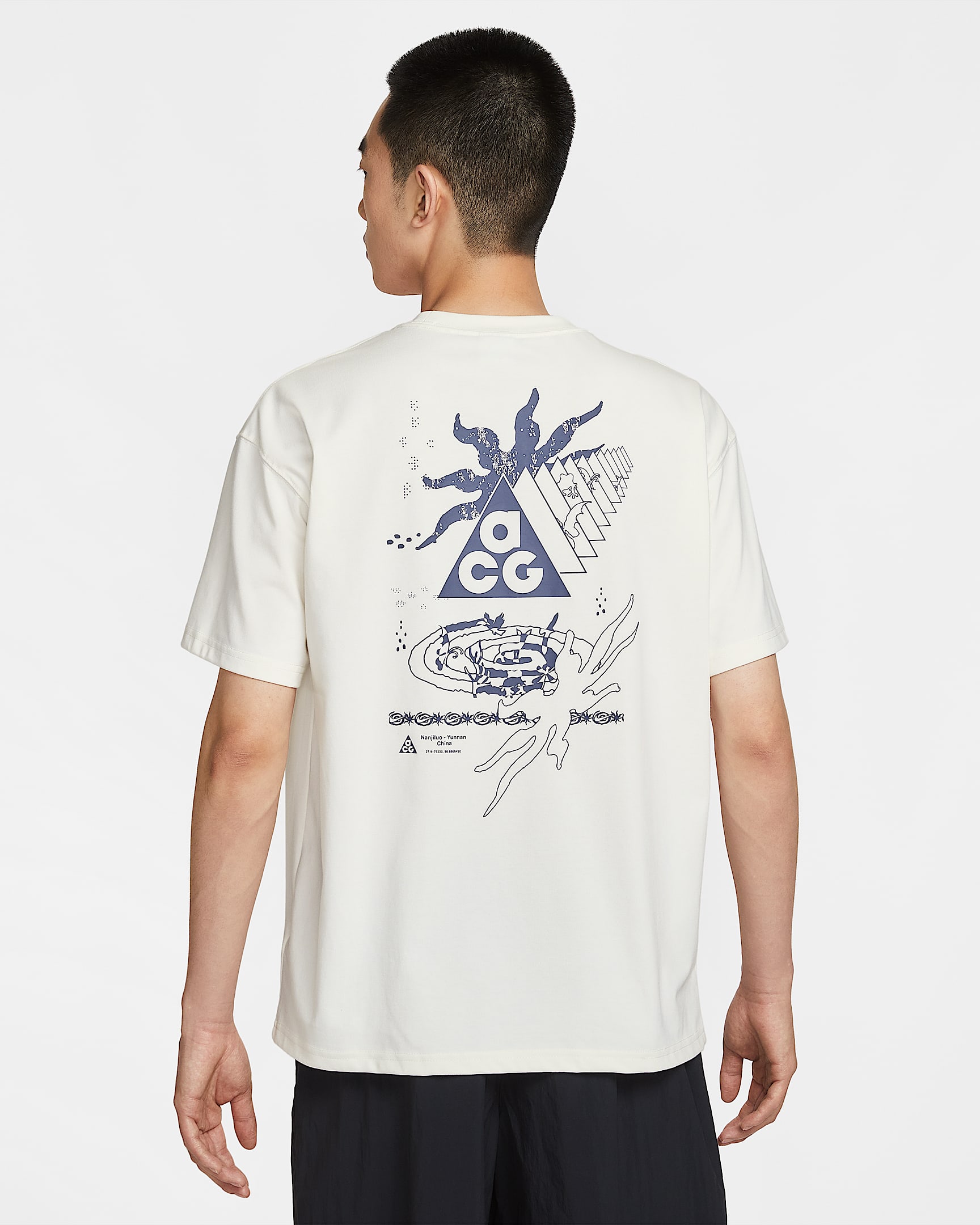 Nike ACG Dri-FIT 男子速干T恤 - 帆白