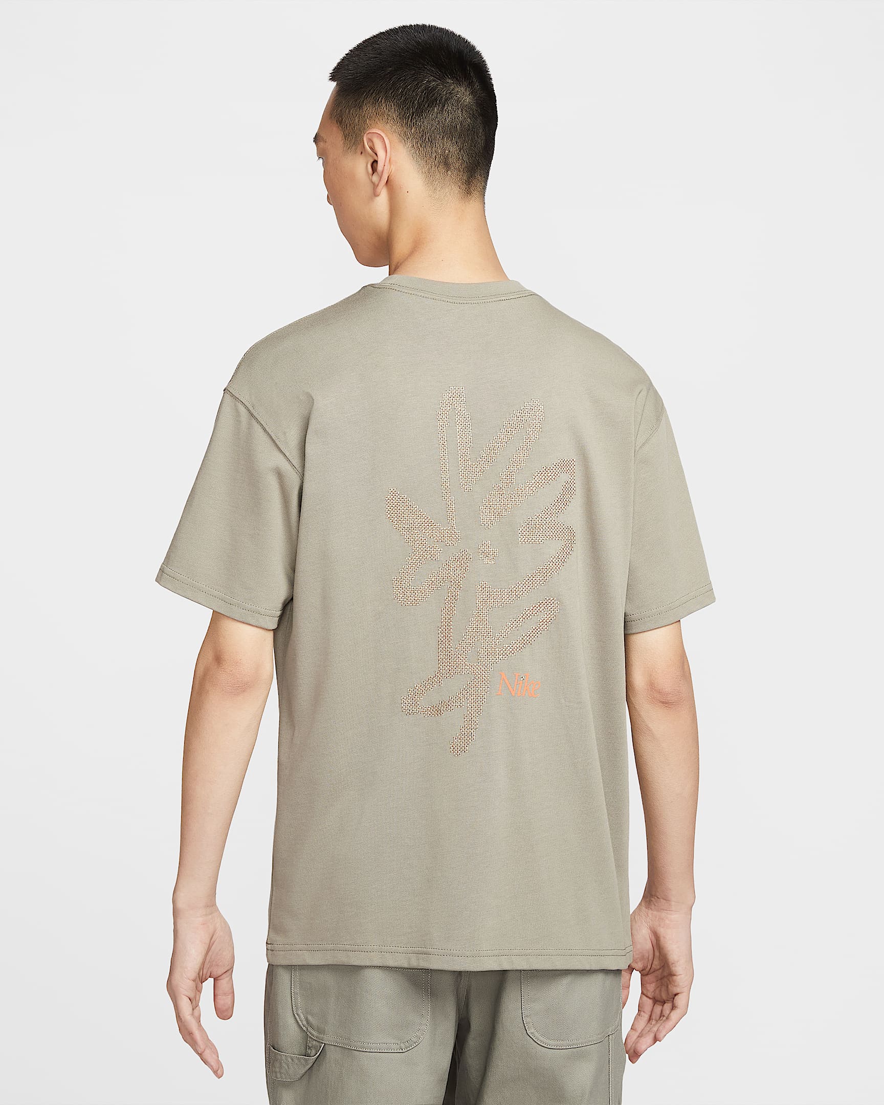 Nike Sportswear 男子T恤 - 浅军绿