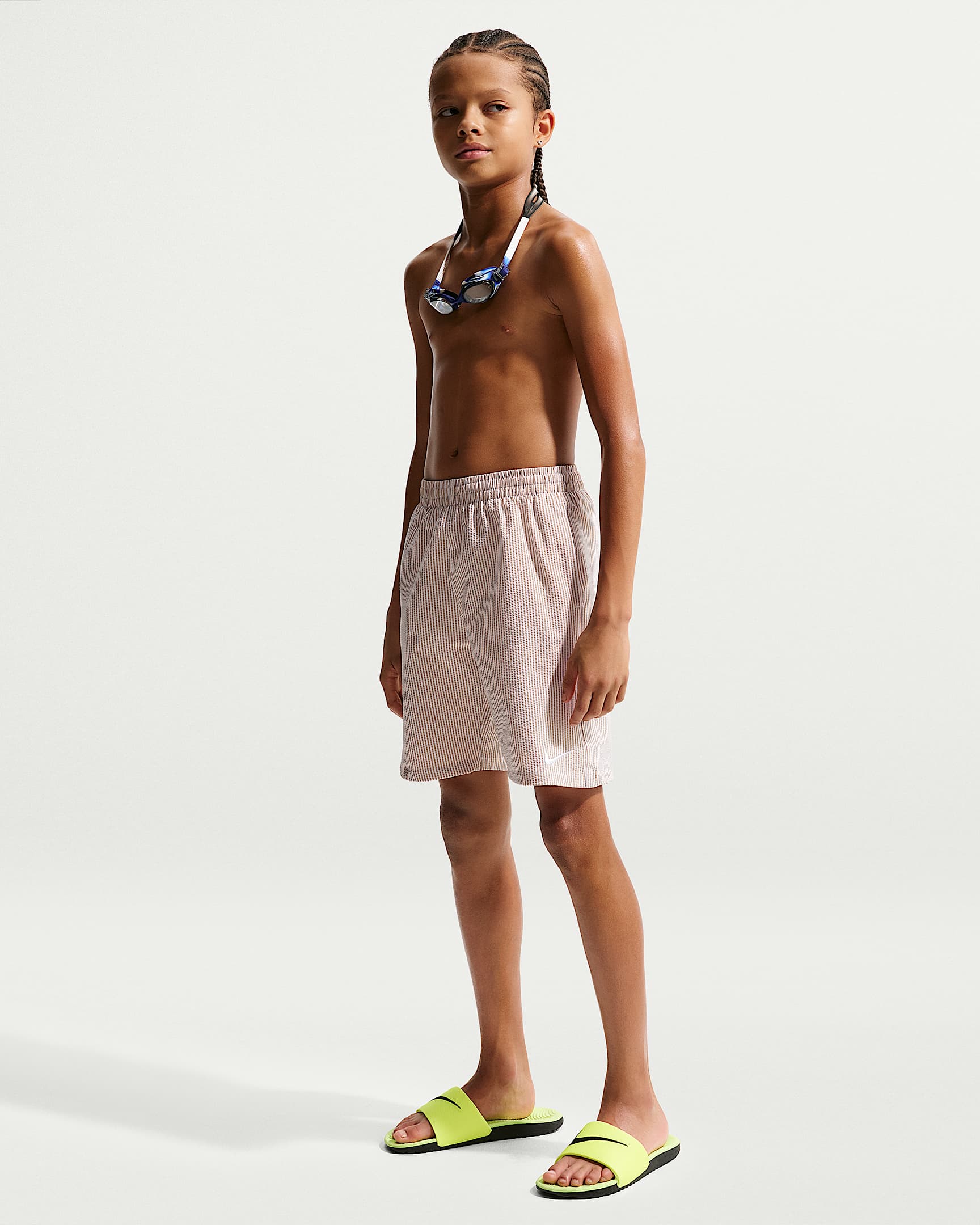 Nike Swim Breaker 大童（男孩）波纹纹理沙滩短裤（含衬裤） - 杏茶色/白色/白色/白色