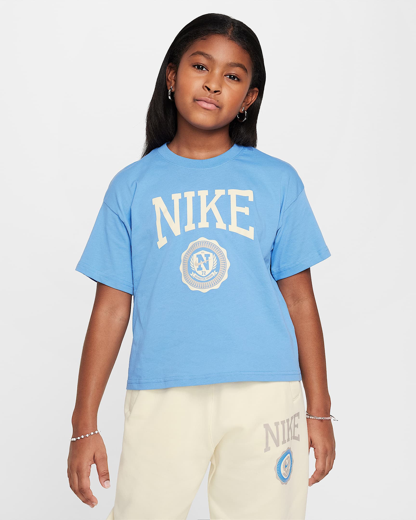Nike Sportswear 复古学院风大童(女孩)T恤 - 张扬蓝