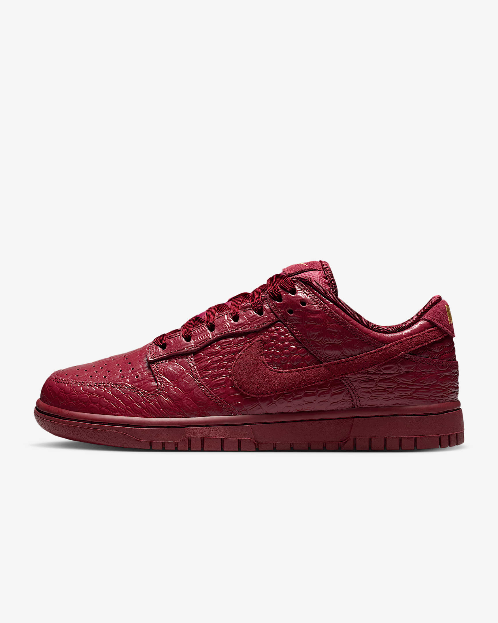 Nike Dunk Low 女子运动鞋 - 队红/金属色/暗队红/队红