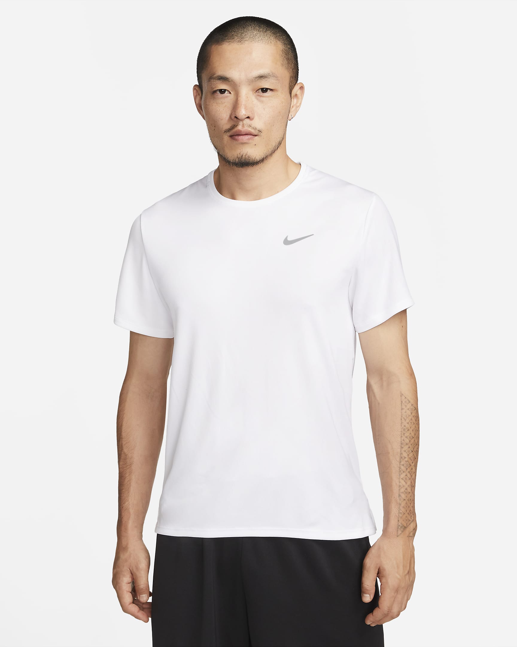 Nike Dri-FIT UV Miler 男子透气防晒速干短袖跑步上衣 - 白色