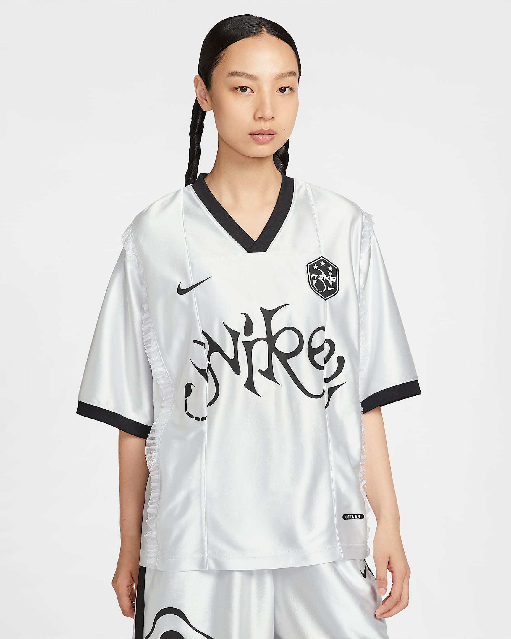 Nike Sportswear 女子短袖图案针织上衣 - 金属银