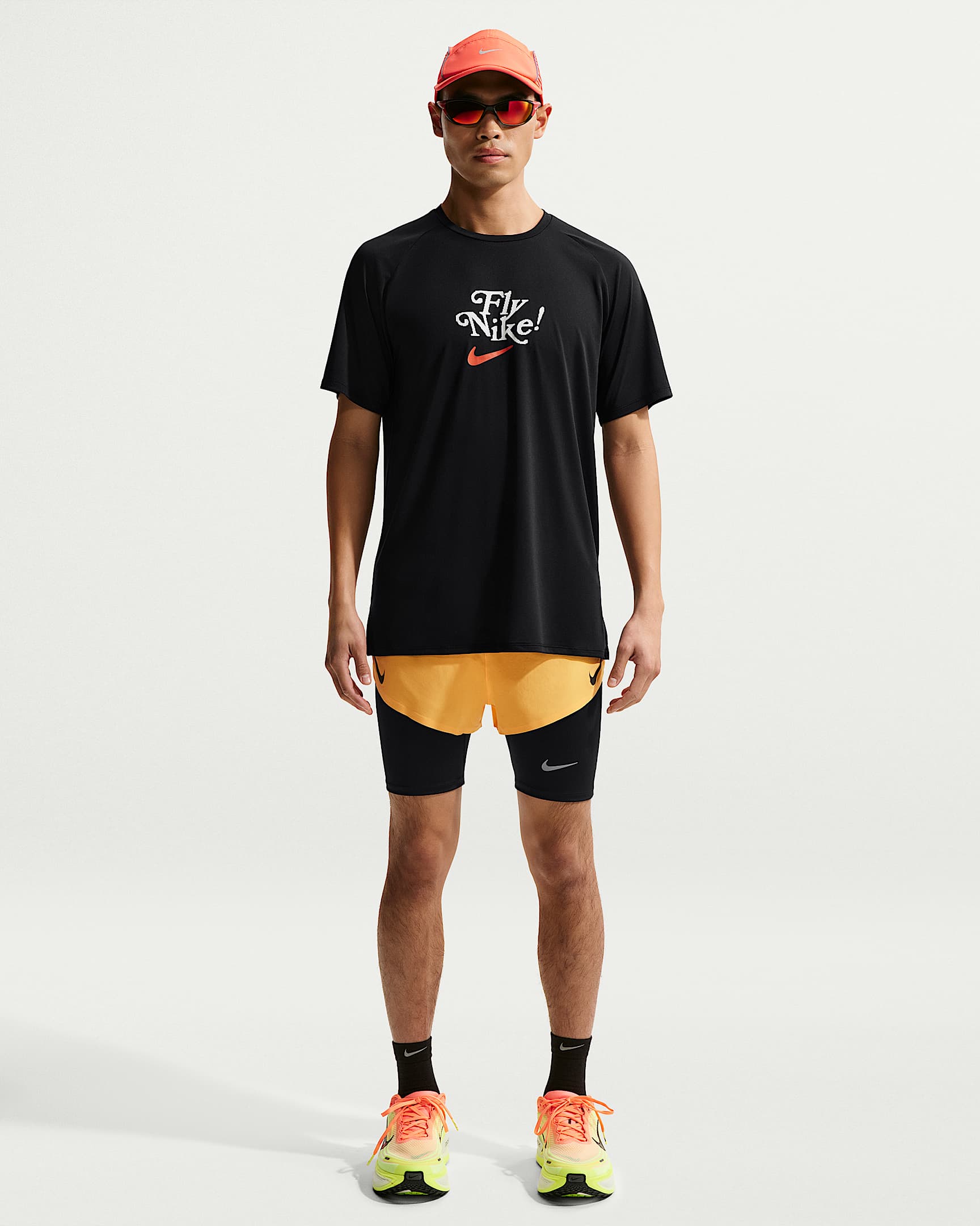 Nike AeroSwift Dri-FIT ADV 男子速干跑步短裤（含衬裤） - 激光橙/黑
