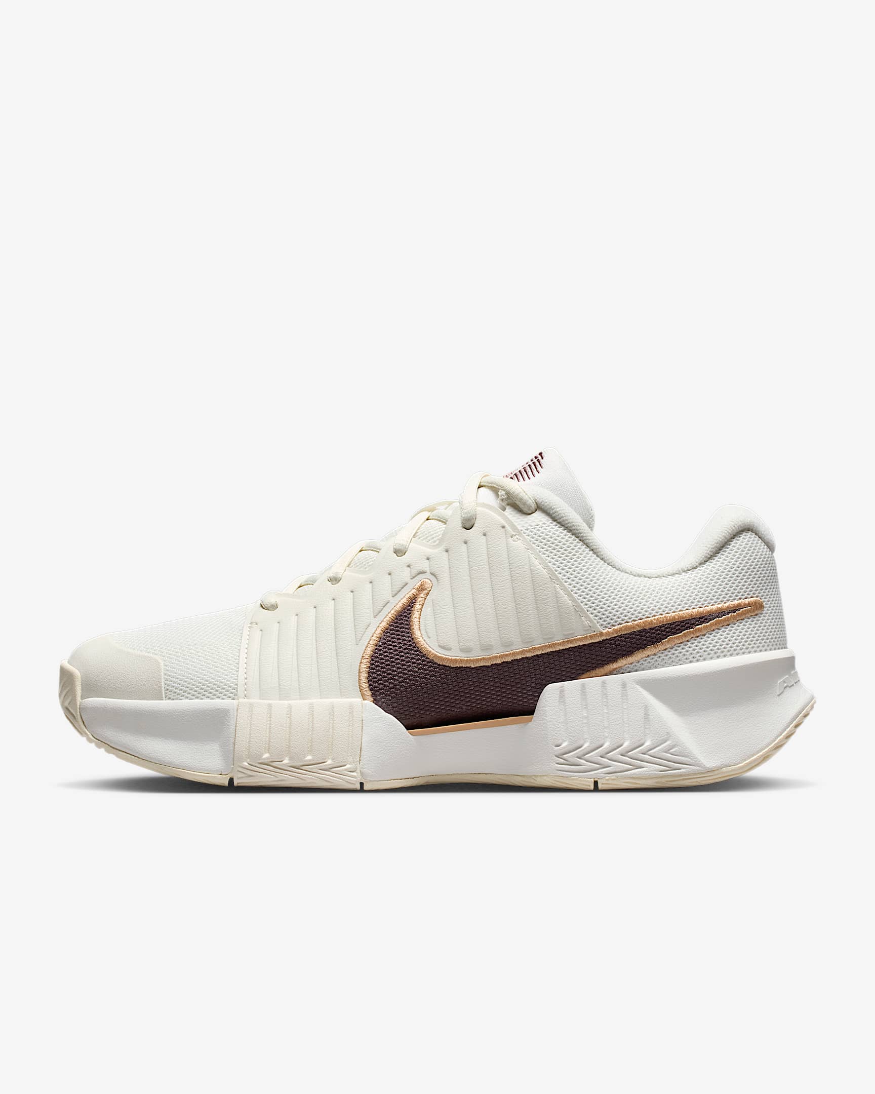 Nike GP Challenge Pro 女子硬地球场网球鞋 - 淡象牙白/棕褐色/图腾黑紫