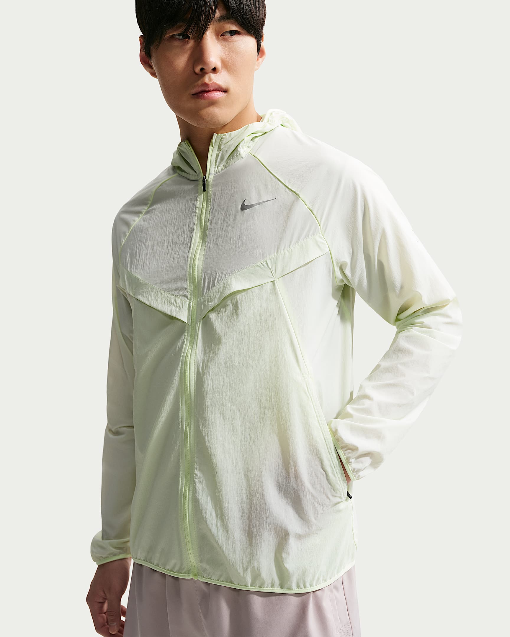 Nike Stride Repel 男子拒水跑步夹克防晒衣皮肤衣 - 微黄绿/微黄绿
