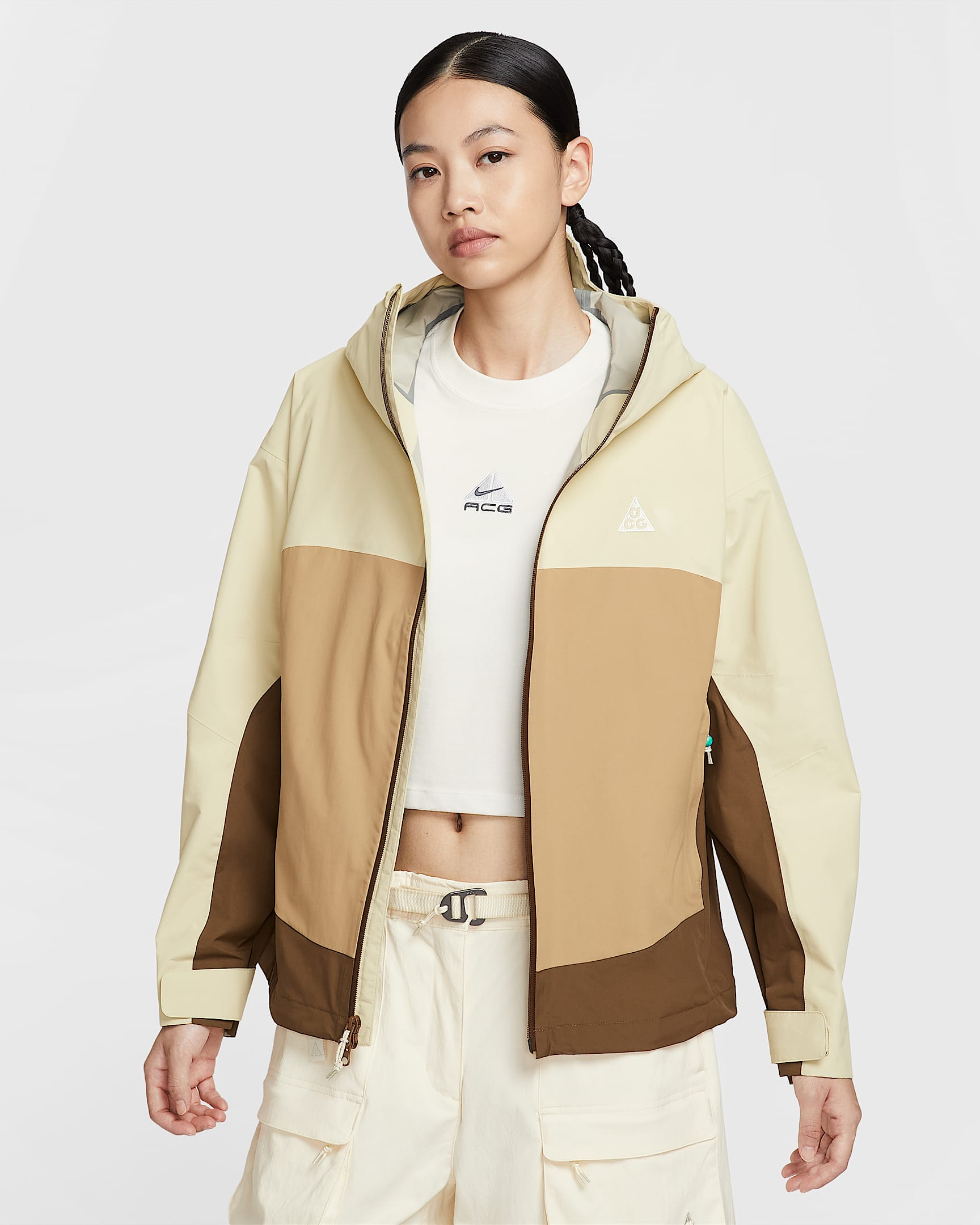 Nike ACG "Morpho" Storm-FIT ADV 2.5L 女子宽松防风防水夹克硬壳冲锋衣 - 浅卡其/杏茶色/山峰白