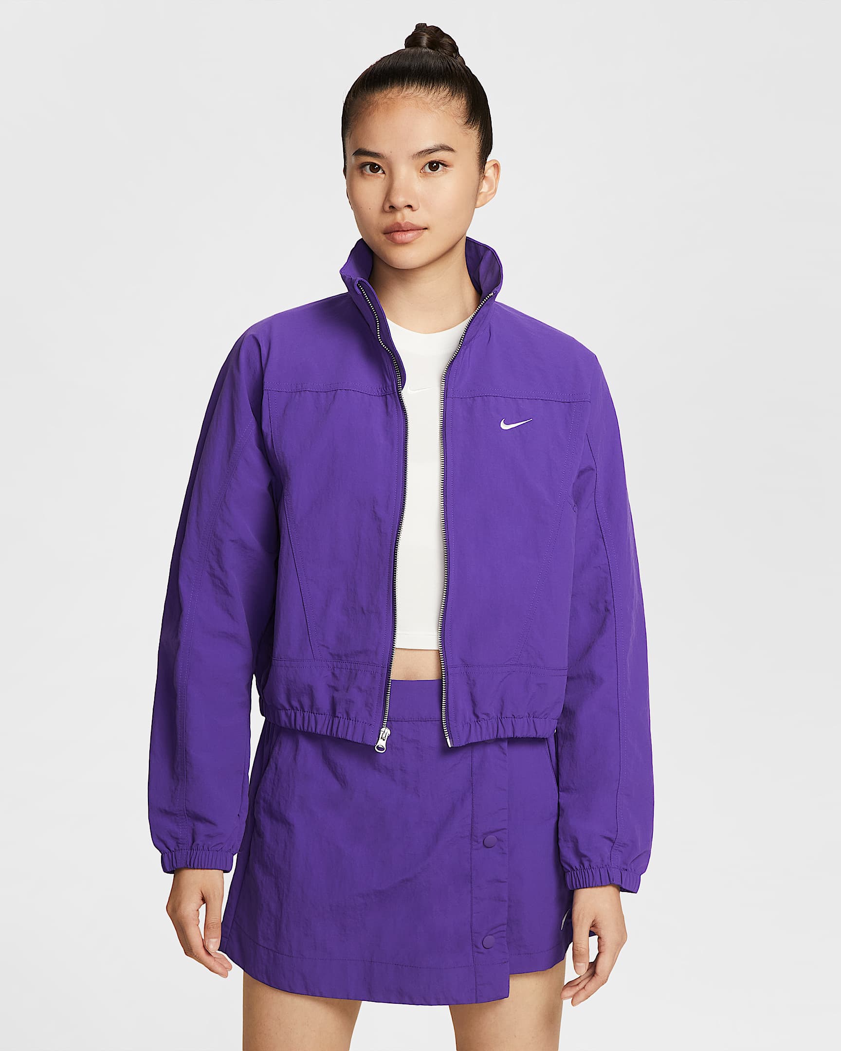 Nike Sportswear Everything Wovens Repel 女子 Oversize 风防晒拒水夹克 - 庭紫/帆白