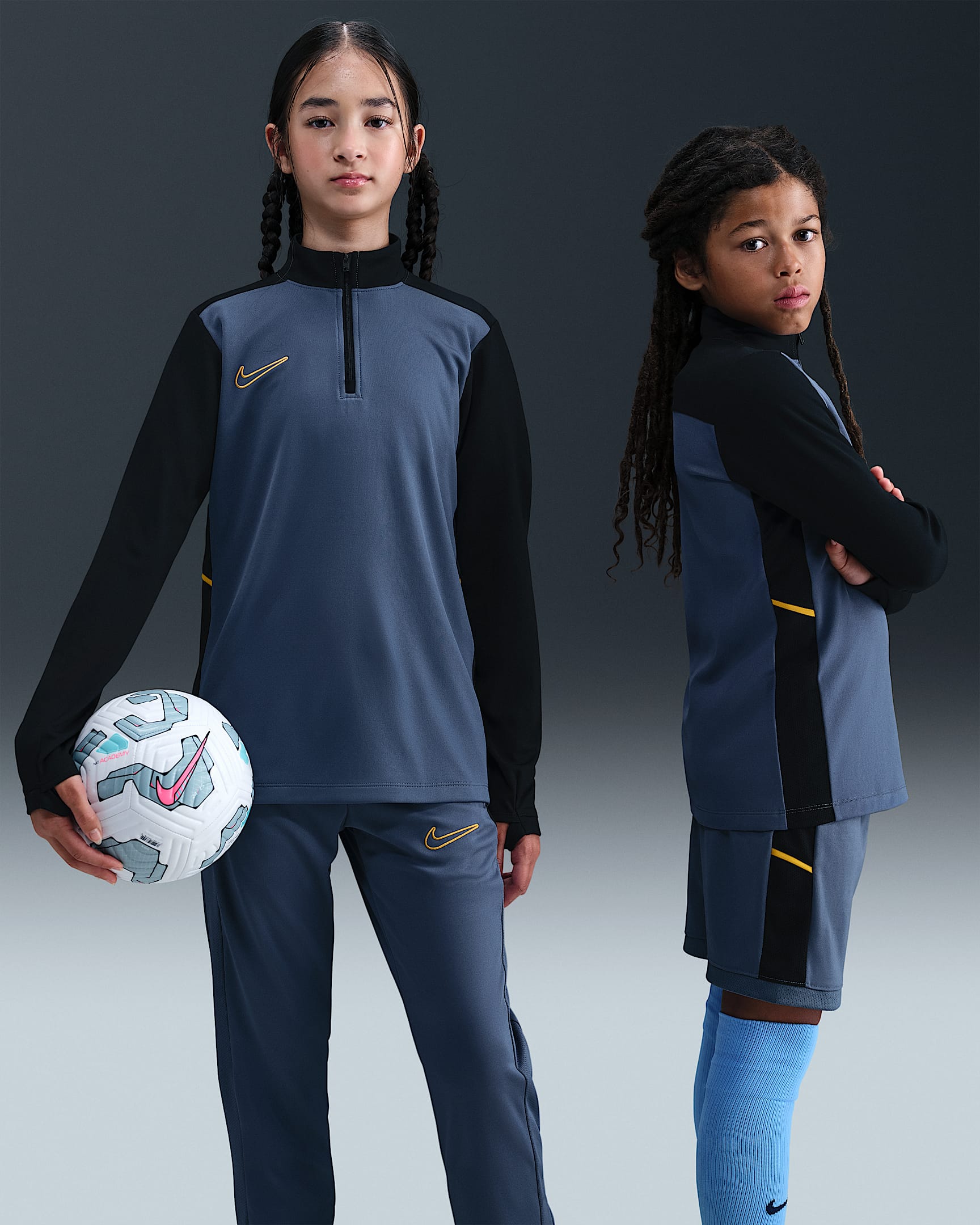 Nike Academy Dri-FIT 大童速干长袖 1/4 拉链开襟足球训练上衣 - 芬蓝/黑/大学金