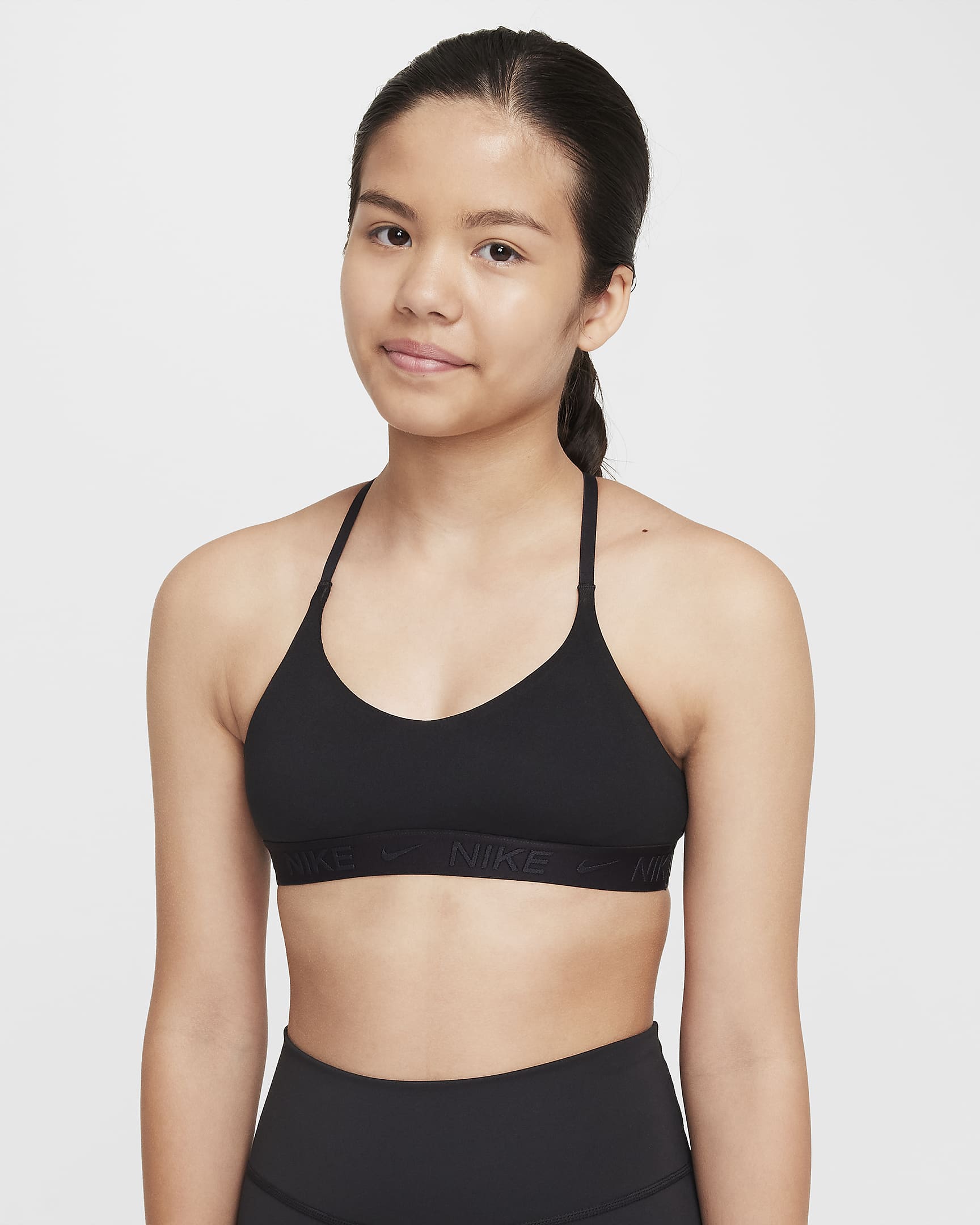 Nike Indy 大童（女孩）速干衬垫运动内衣 - 黑/黑