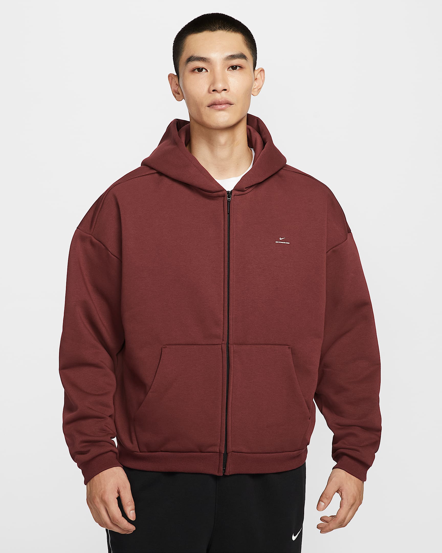 Nike Standard Issue Therma-FIT 男子全长拉链开襟加绒篮球连帽衫 - 暗队红/淡象牙白