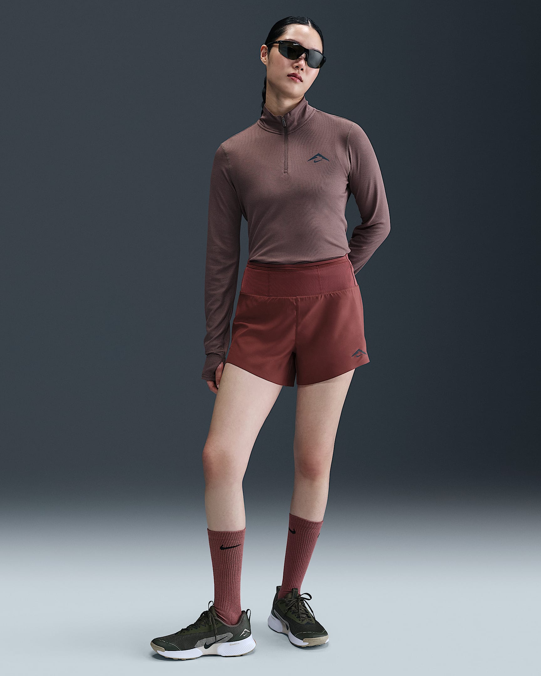 Nike Trail Dri-FIT 女子速干越野跑步短裤(含衬裤) - 红棕色/黑