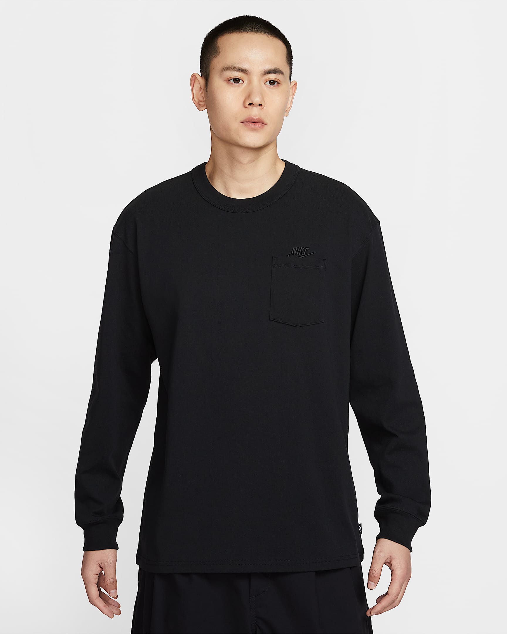 Nike Sportswear Premium Essentials 男子长袖口袋T恤 - 黑