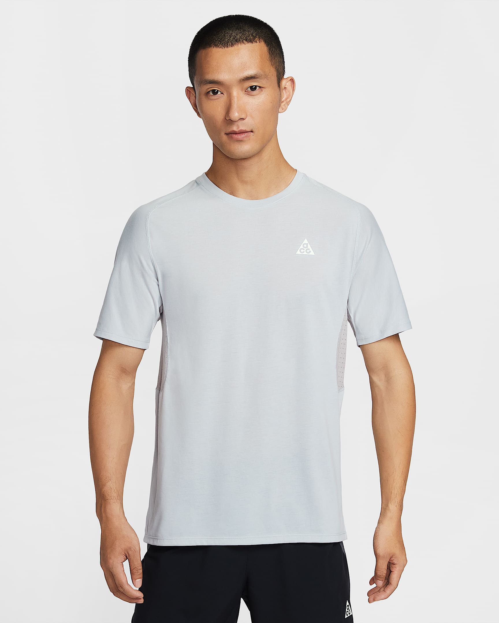 Nike ACG Dri-FIT ADV 男子速干越野短袖跑步上衣 - 雾灰/大学灰/山峰白