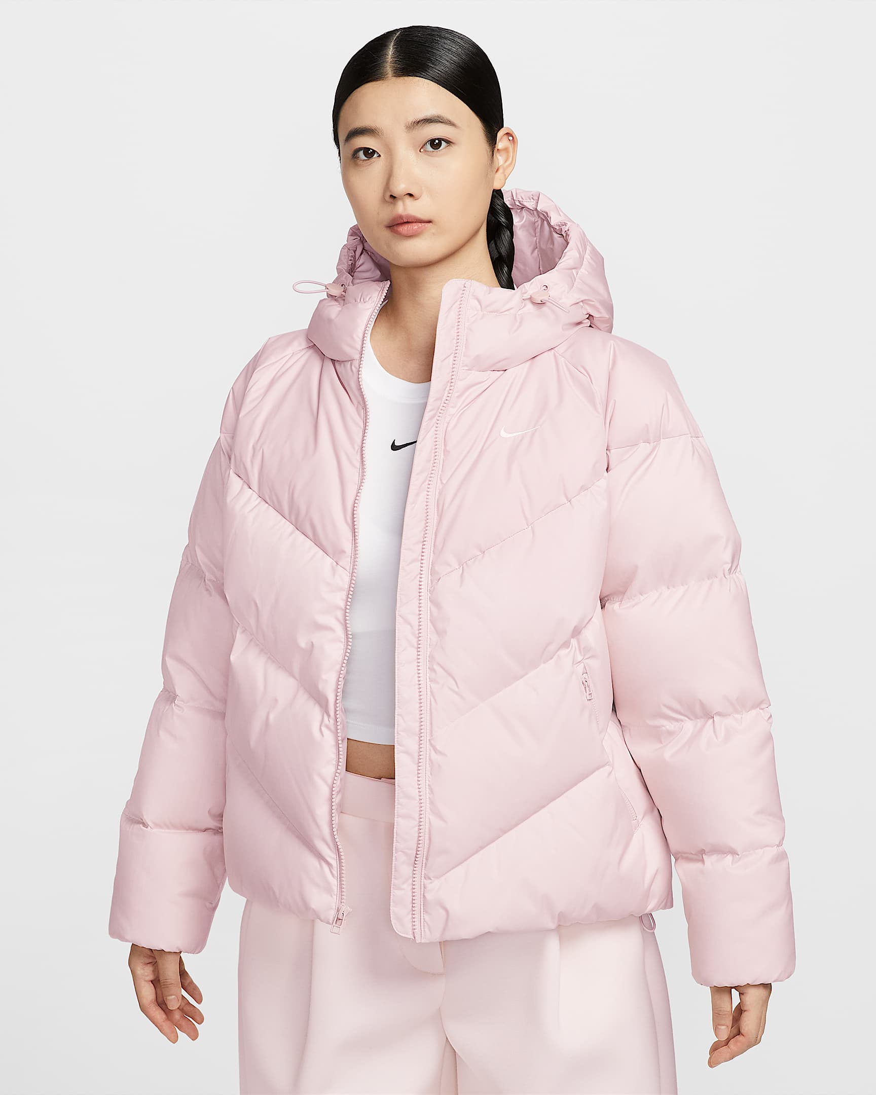 Nike Sportswear Windpuffer Storm-FIT 女子防风拒水宽松连帽羽绒夹克 - 砂岩灰粉/帆白
