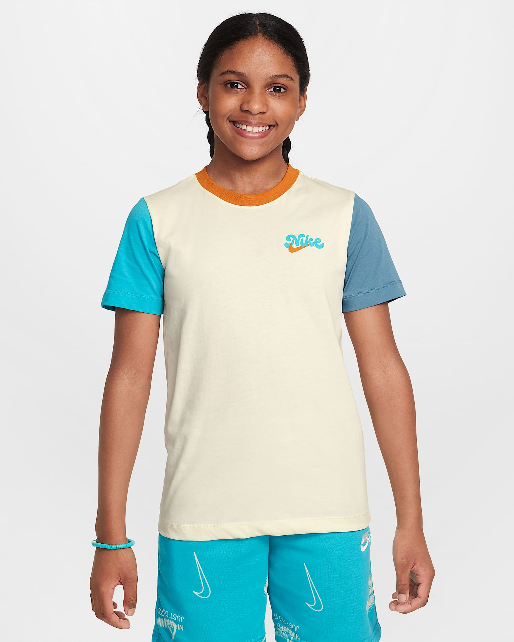 Nike Sportswear 大童T恤 - 椰奶色