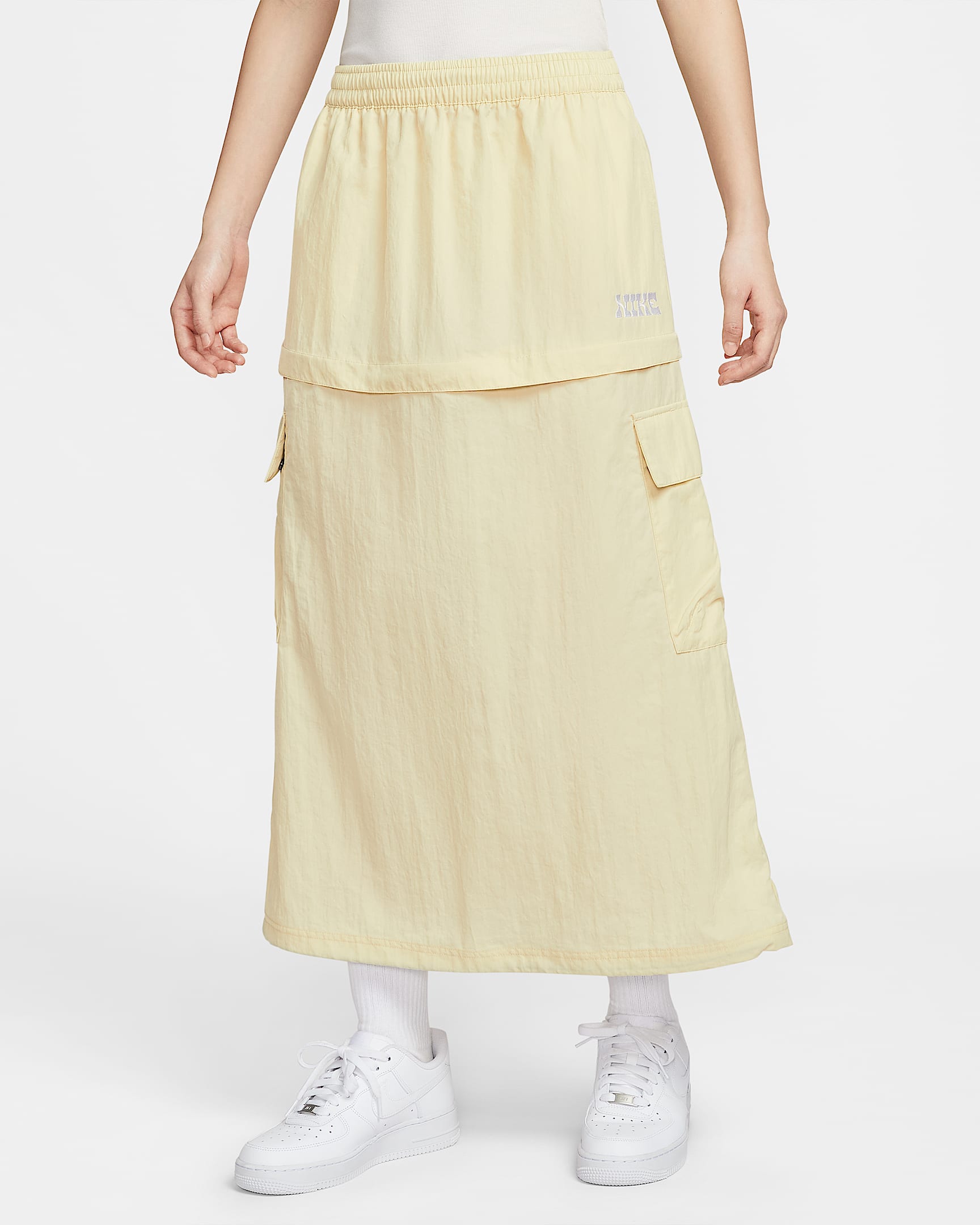 Nike Sportswear 夏日轻醒系列女子拒水梭织工装半身裙 - 浅卡其
