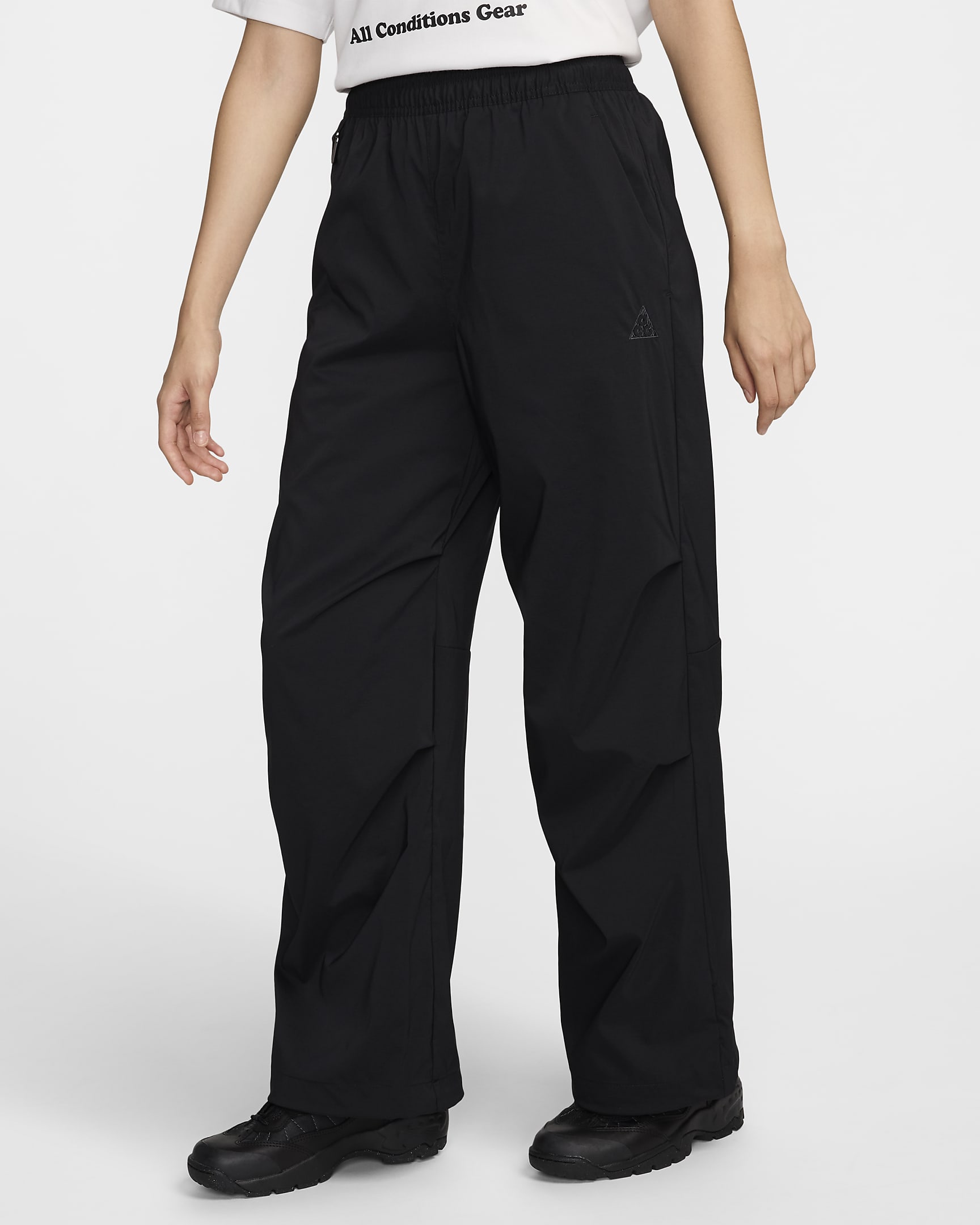 Nike ACG 女子高腰防晒速干长裤 - 黑/煤黑