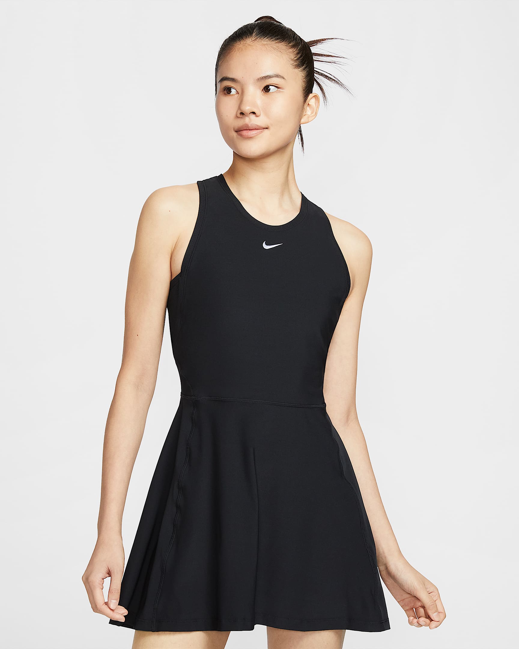 Nike Victory Dri-FIT 女子速干网球连衣裙 - 黑/白色