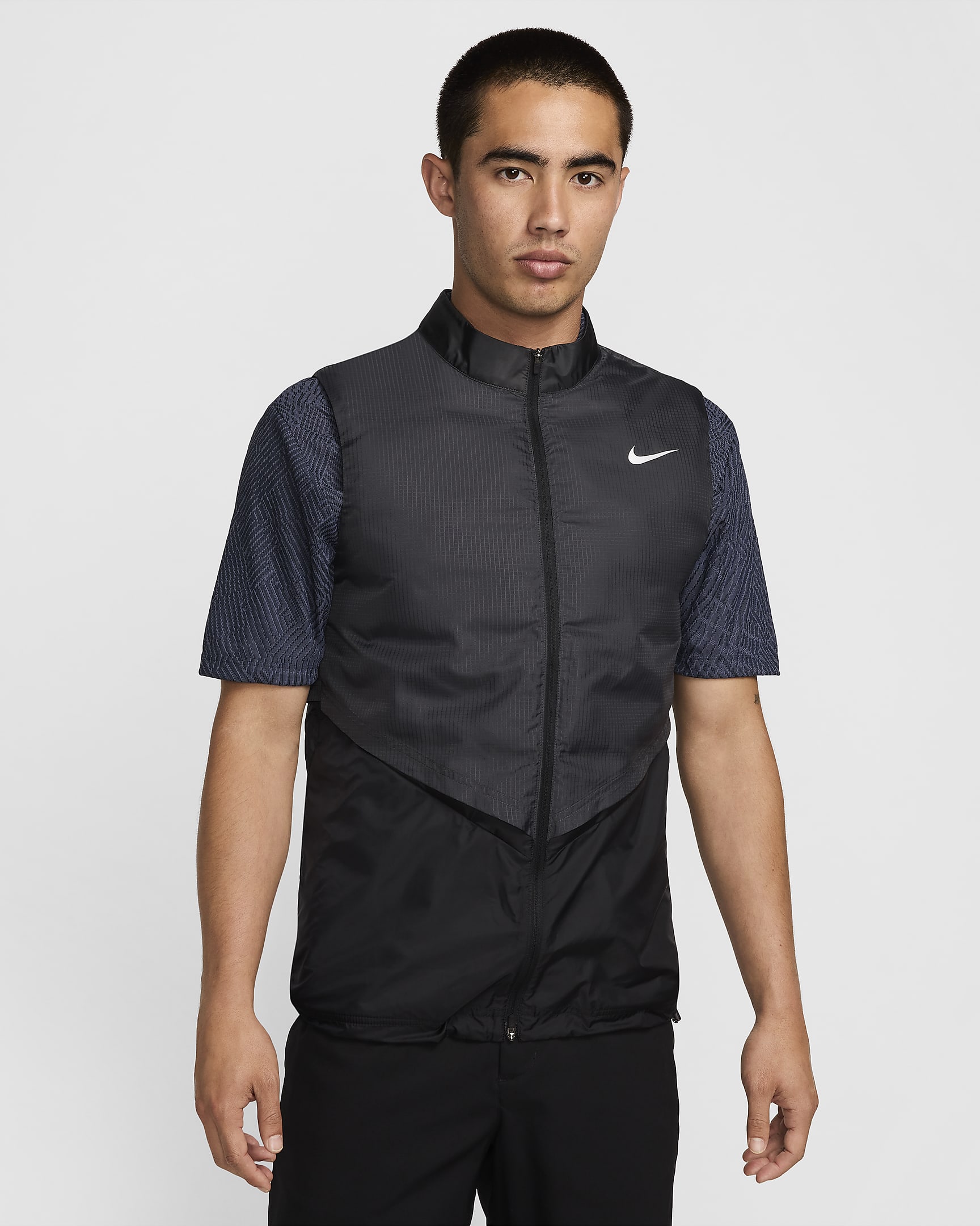 Nike Therma-FIT ADV Repel 男子拒水高尔夫羽绒拼接马甲 - 黑/煤黑/白色