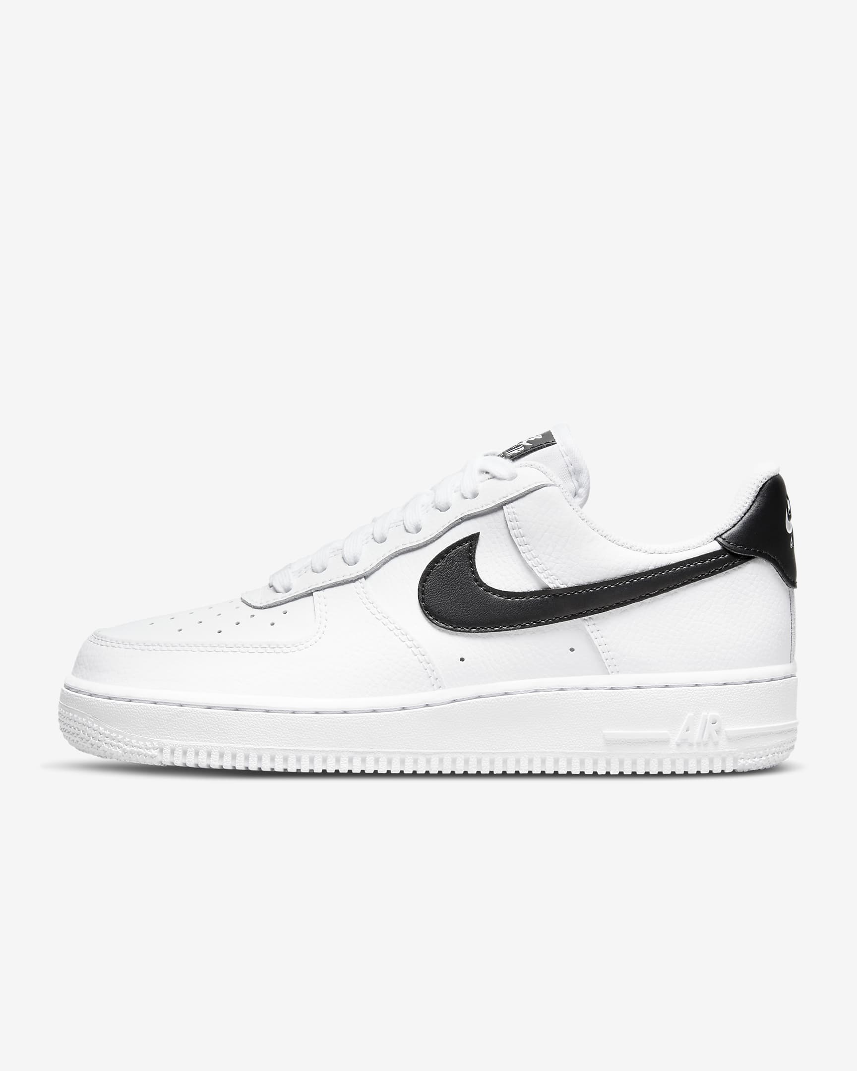 Nike Air Force 1 '07 女子空军一号运动鞋板鞋 - 白色/白色/白色/黑
