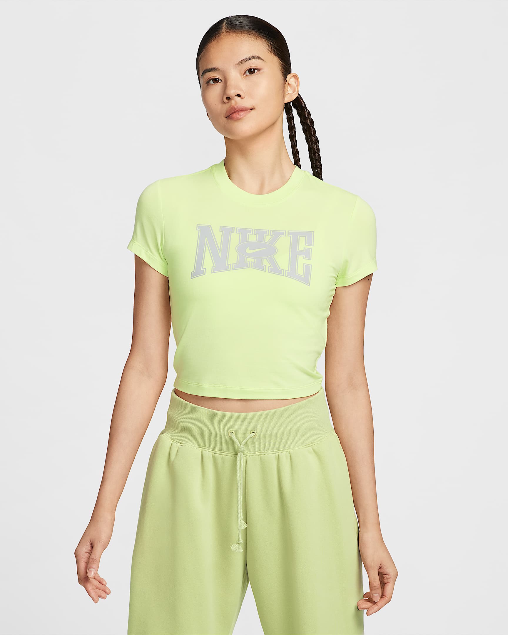 Nike Sportswear 女子修身版型短款T恤 - 浅柠色