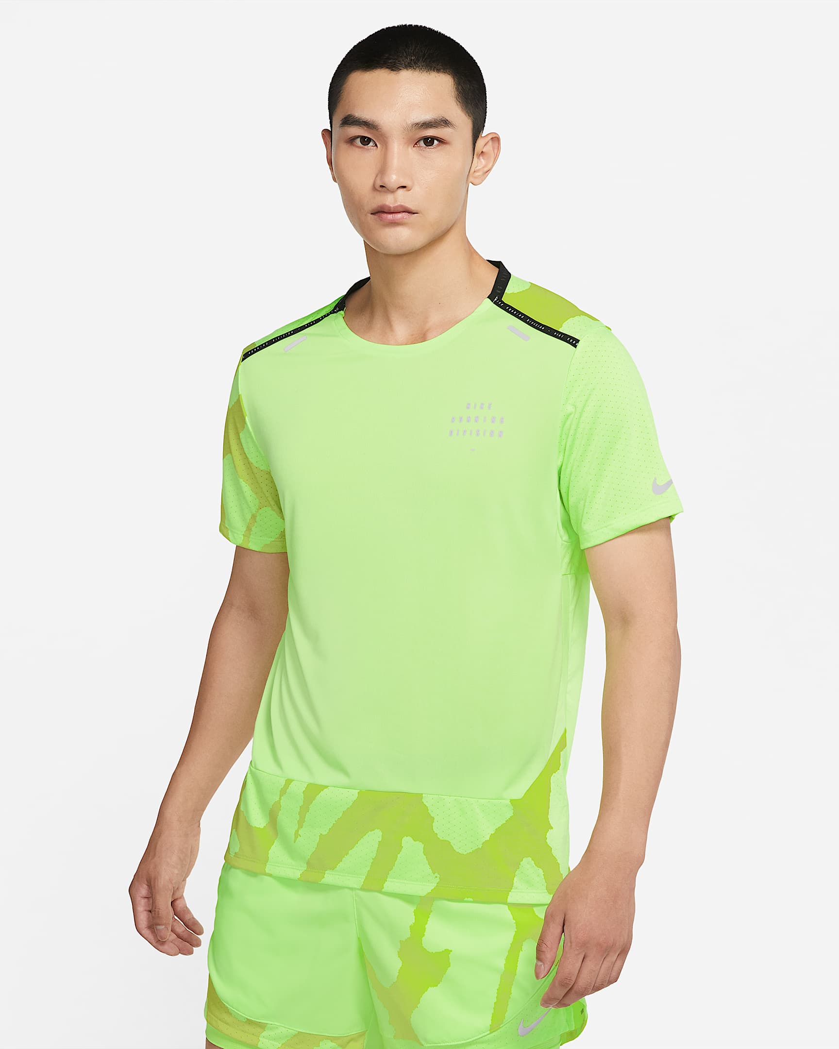 Nike Dri-FIT Run Division Rise 365 男子速干跑步上衣 - 阴影绿