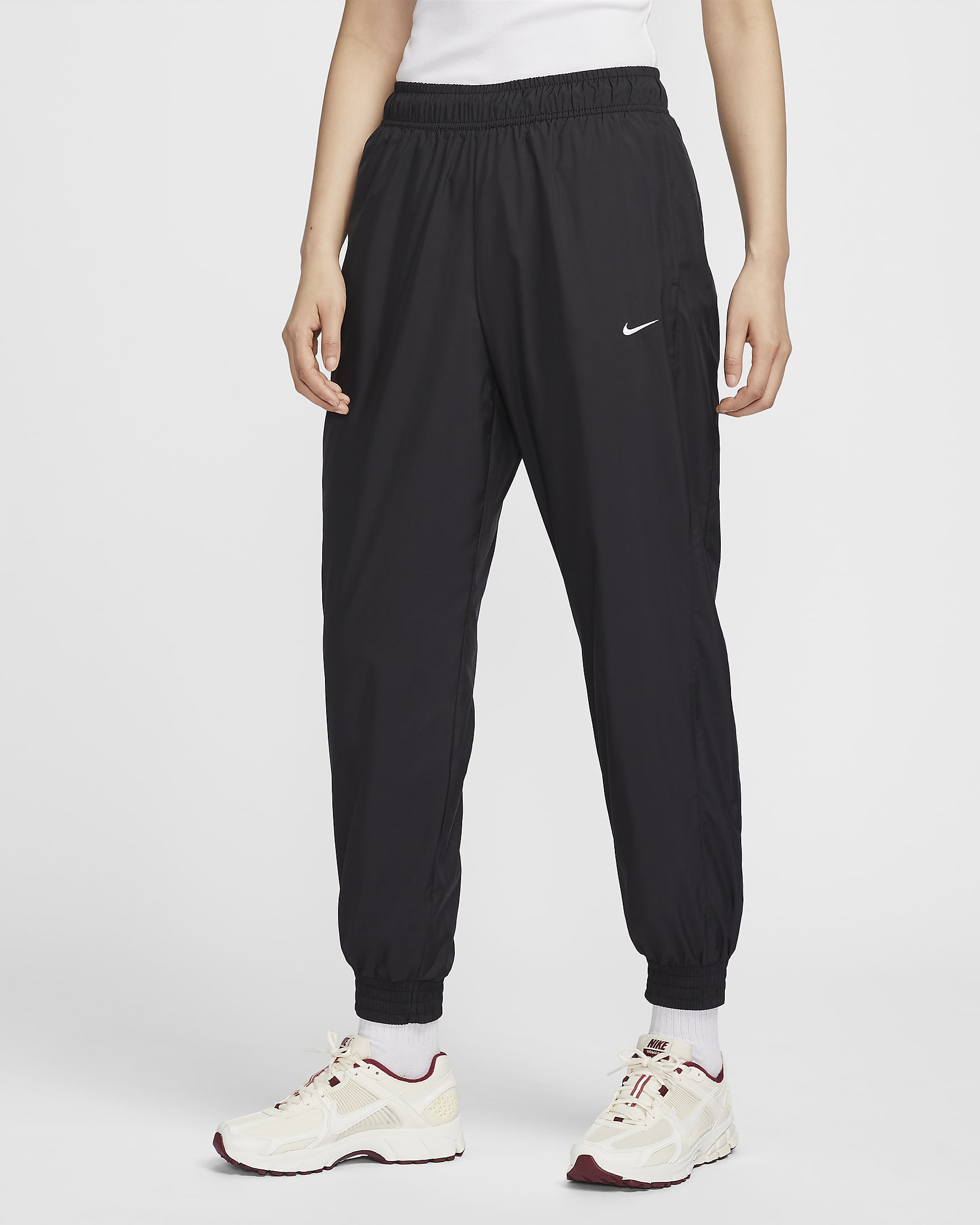 Nike Sportswear Classic Wovens 女子防晒中腰宽松长裤 - 黑/白色