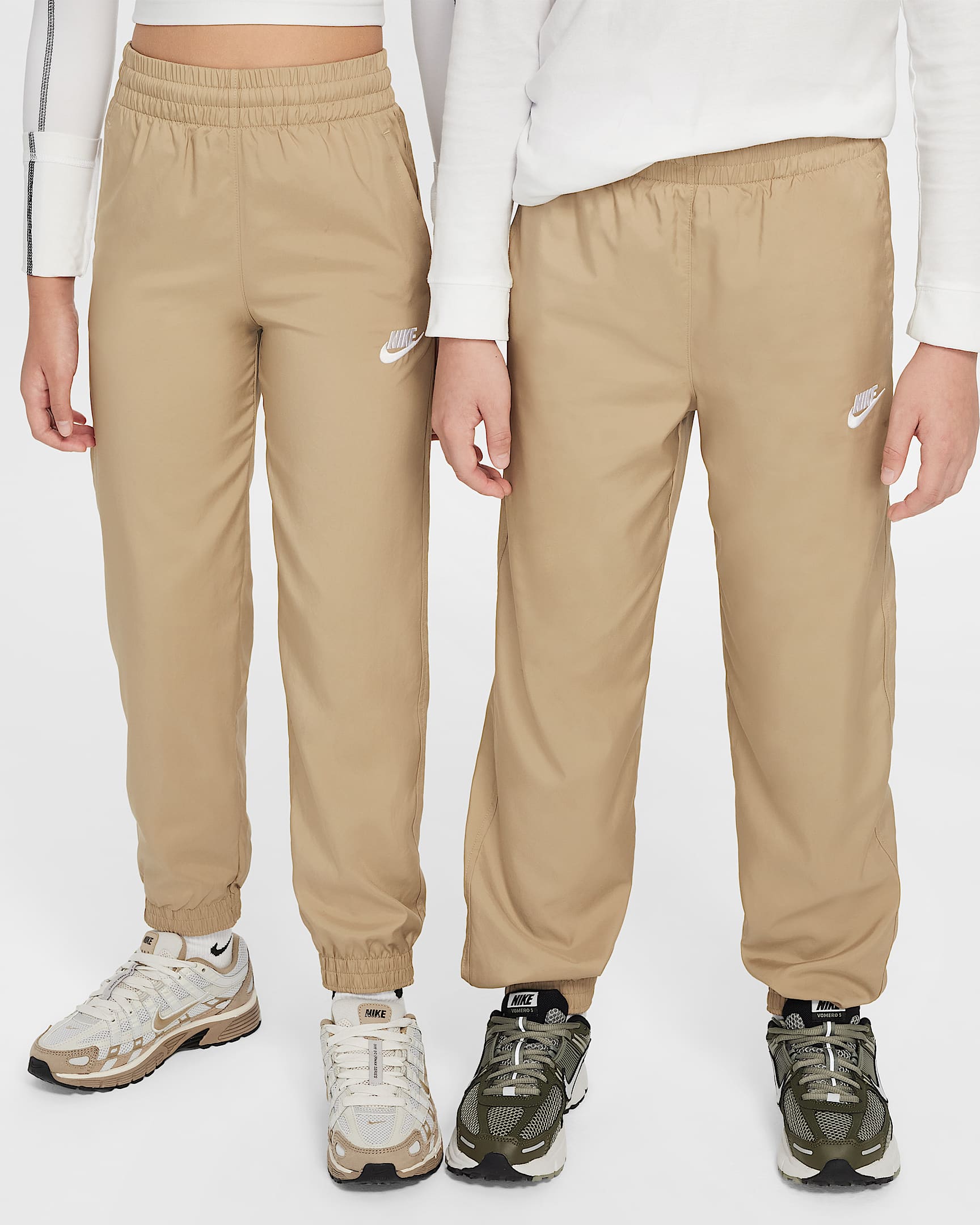 Nike Sportswear Club 大童梭织长裤 - 杏茶色/白色