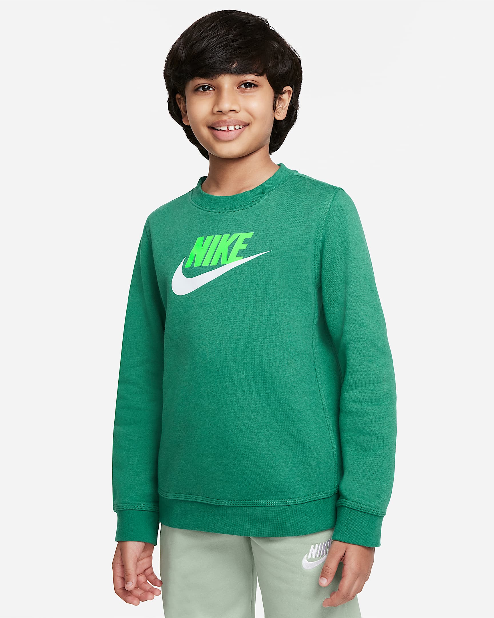 Nike Sportswear Club Fleece 大童圆领上衣 - 噪音绿/冲击绿