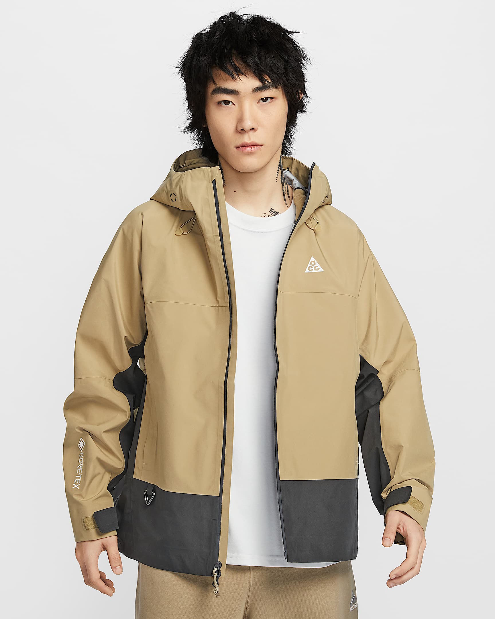 Nike ACG "Misery Ridge" Storm-FIT ADV GORE-TEX 3L 男/女防风防水户外夹克硬壳冲锋衣 - 杏茶色/煤黑/山峰白
