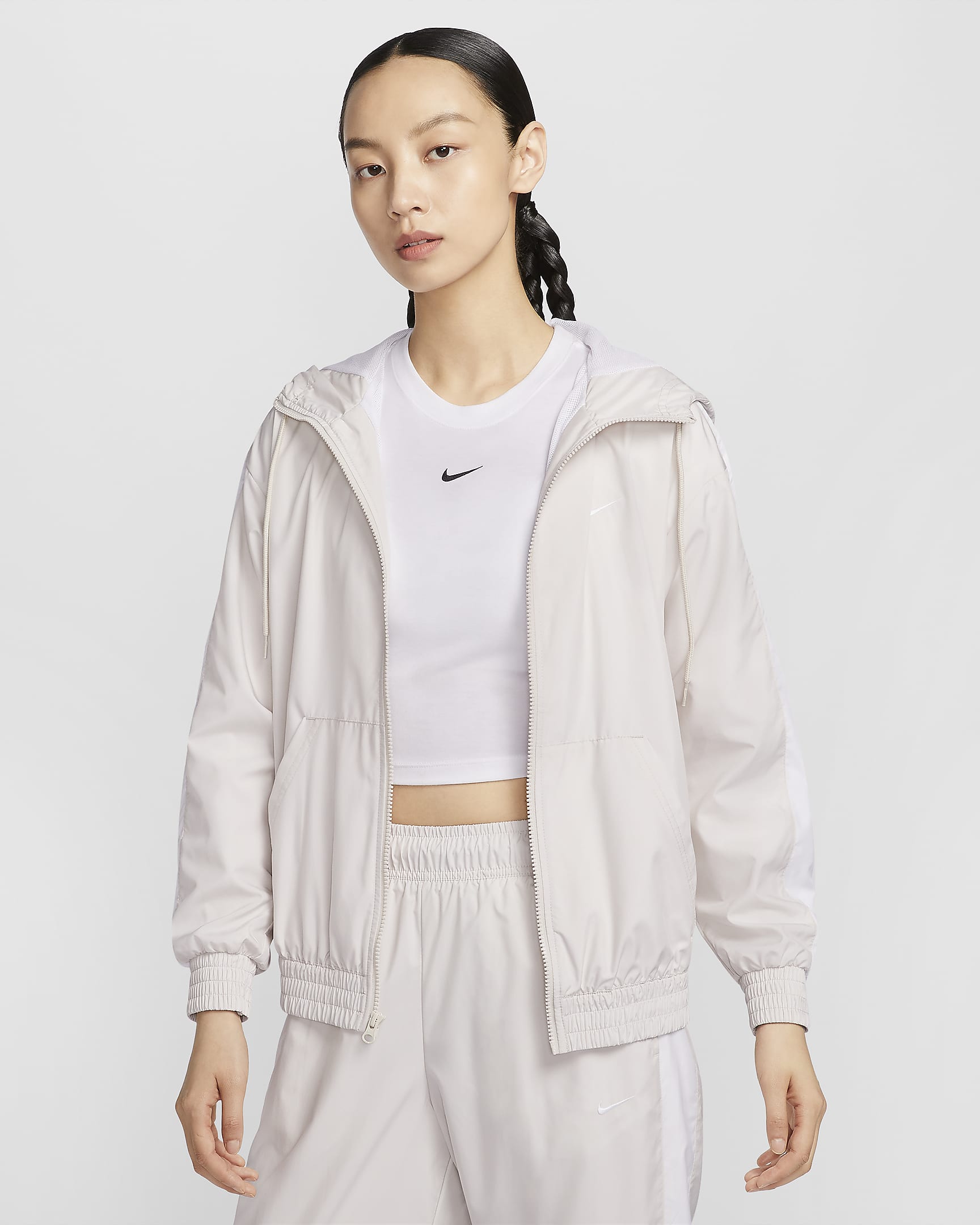 Nike Sportswear Classic Wovens 女子宽松连帽夹克防晒衣 - 浅土褐/白色